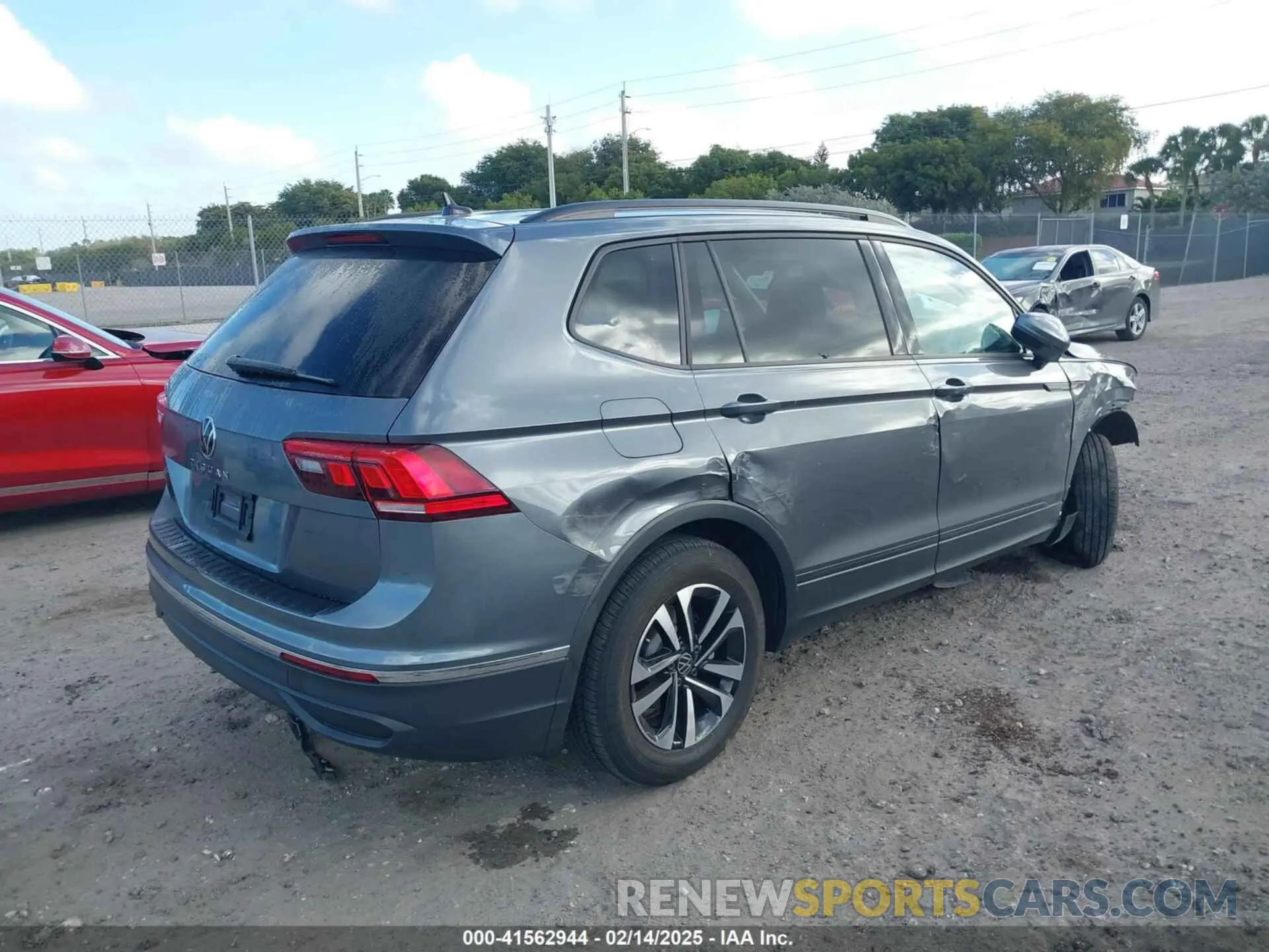 4 fotografías del automóvil dañado 3VVRB7AX6RM101156 VOLKSWAGEN TIGUAN 2024