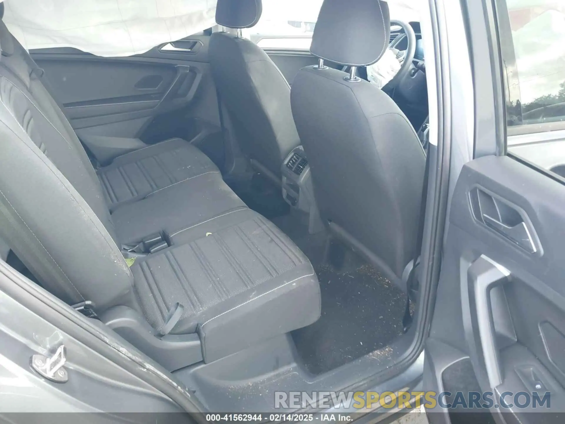 8 fotografías del automóvil dañado 3VVRB7AX6RM101156 VOLKSWAGEN TIGUAN 2024