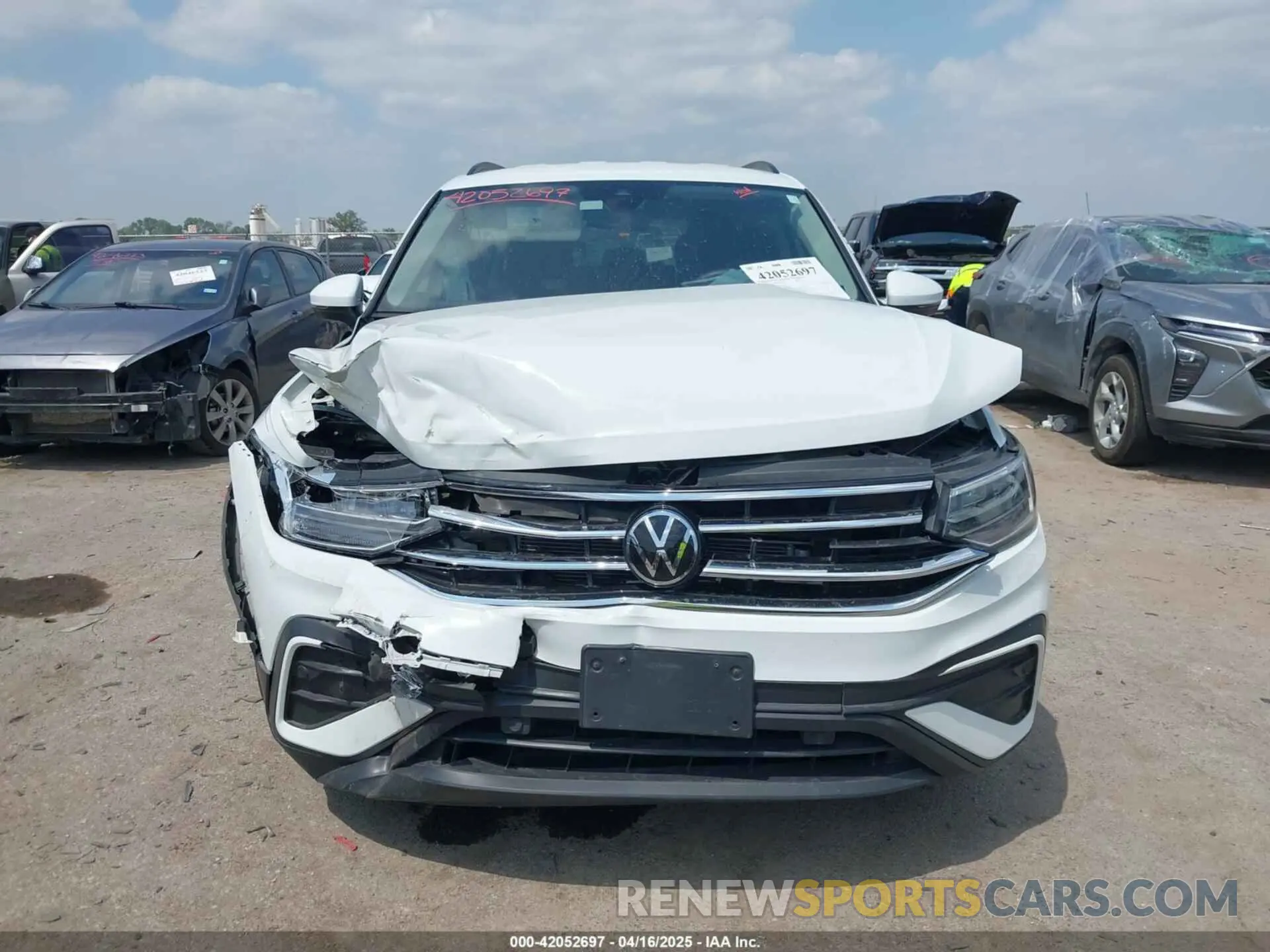 12 fotografías del automóvil dañado 3VVRB7AXXRM105923 VOLKSWAGEN TIGUAN 2024