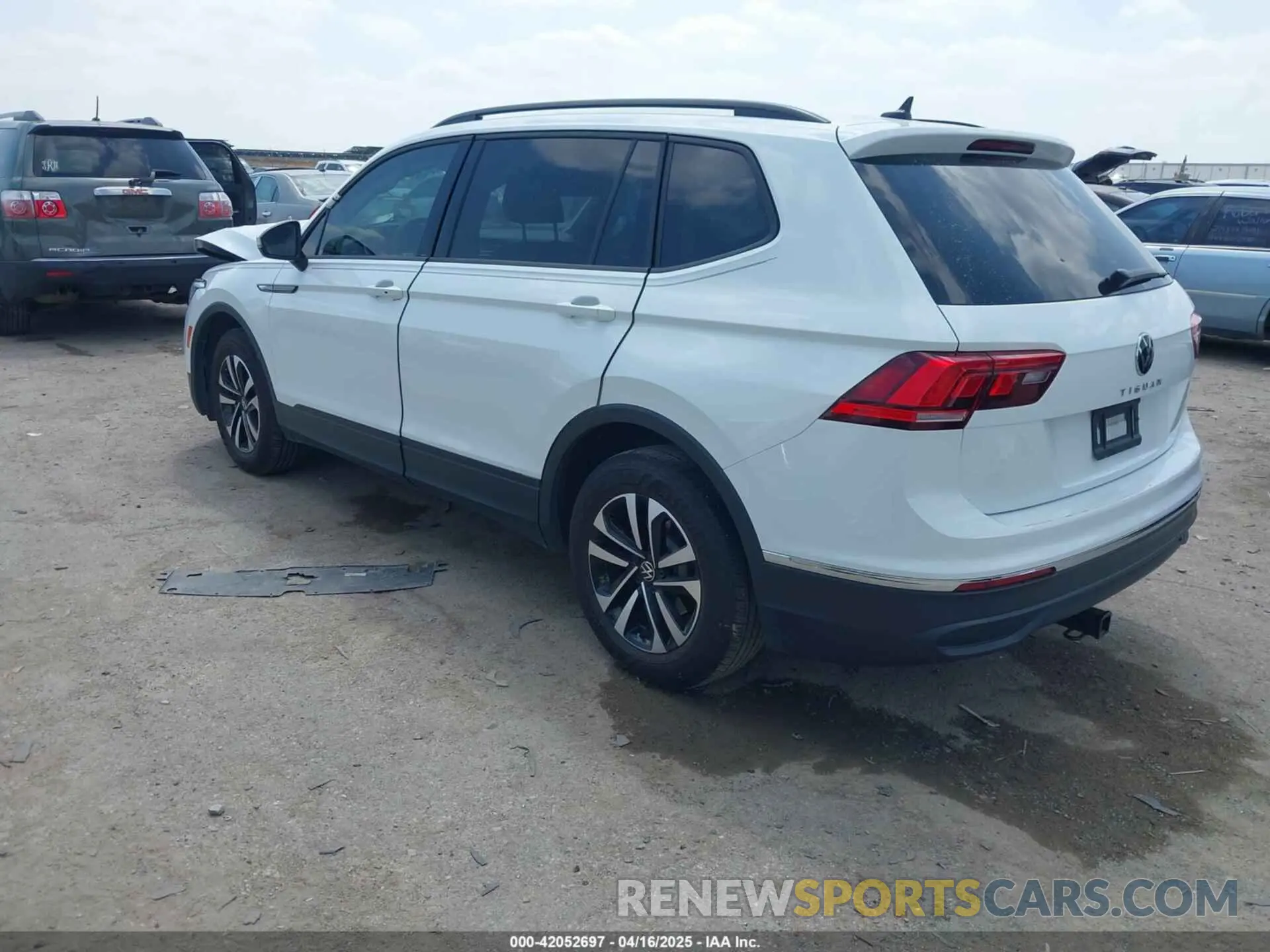 3 fotografías del automóvil dañado 3VVRB7AXXRM105923 VOLKSWAGEN TIGUAN 2024