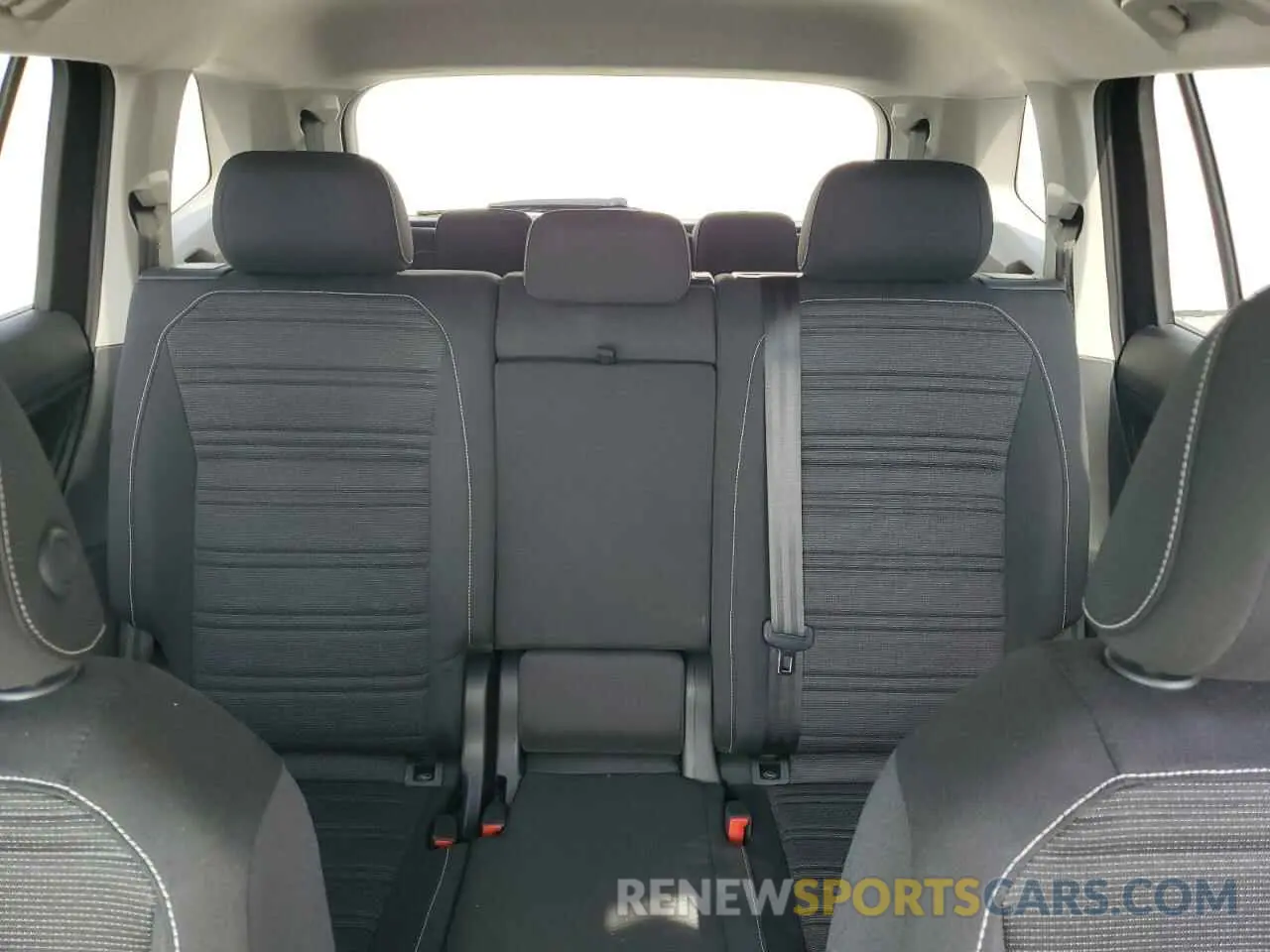 10 fotografías del automóvil dañado 3VVRB7AXXRM218061 VOLKSWAGEN TIGUAN 2024