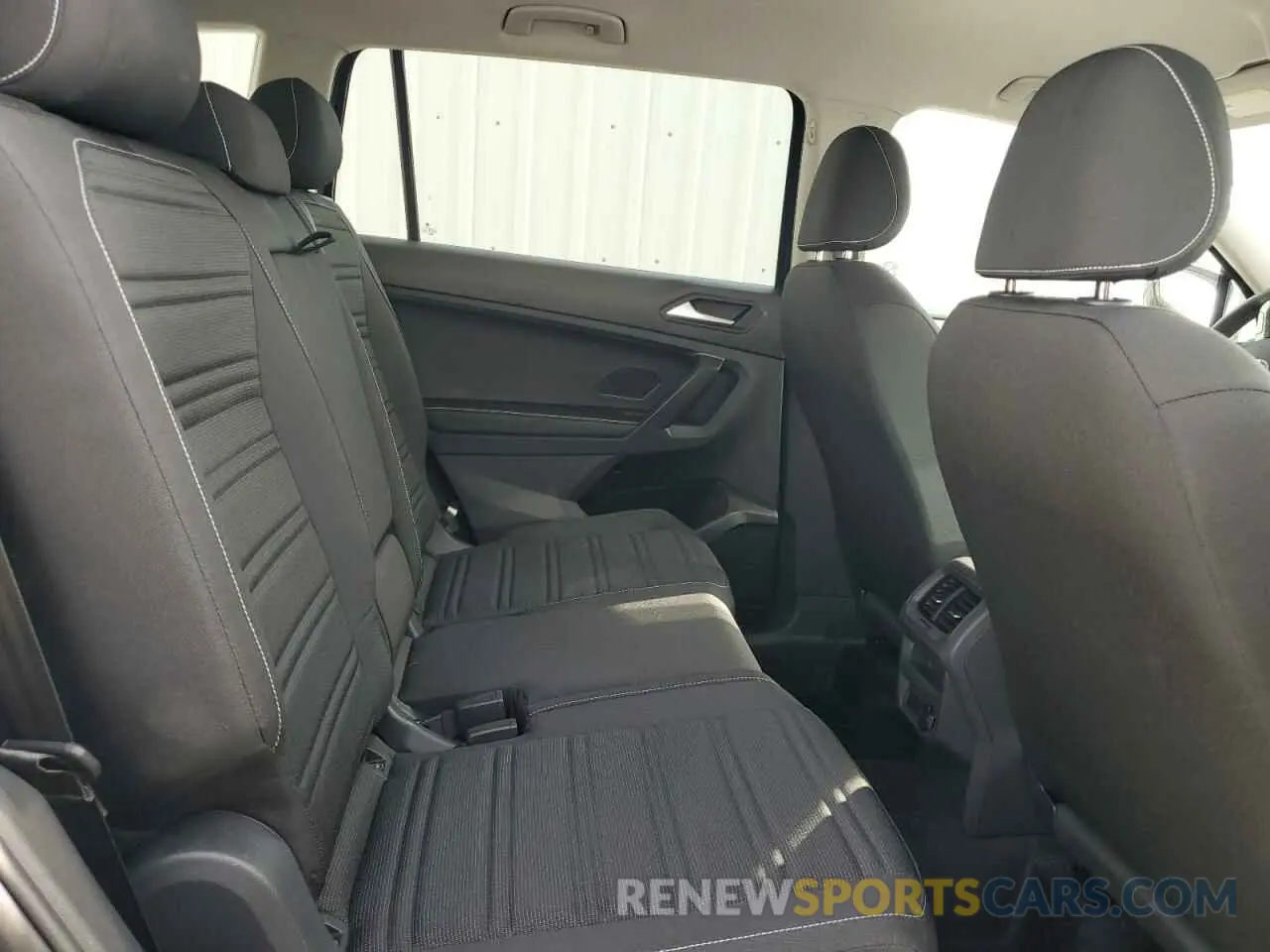 11 fotografías del automóvil dañado 3VVRB7AXXRM218061 VOLKSWAGEN TIGUAN 2024