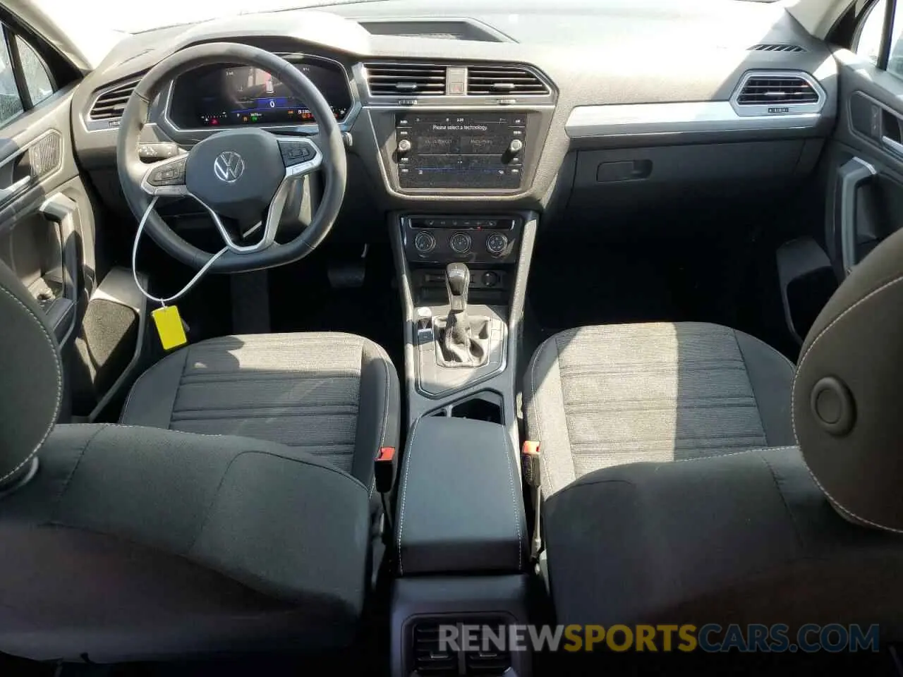 8 fotografías del automóvil dañado 3VVRB7AXXRM218061 VOLKSWAGEN TIGUAN 2024