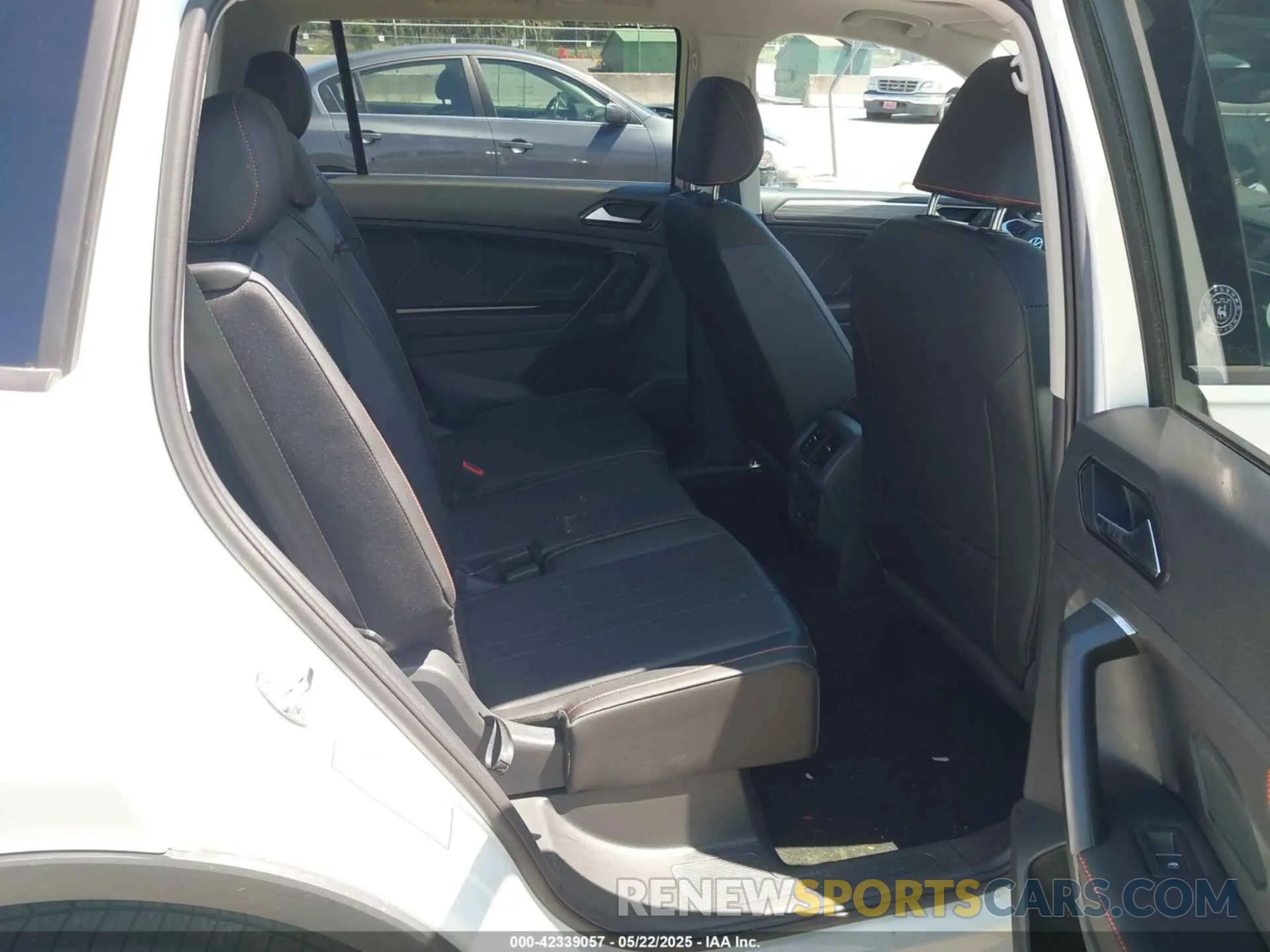 8 fotografías del automóvil dañado 3VVTB7AX9RM217926 VOLKSWAGEN TIGUAN 2024