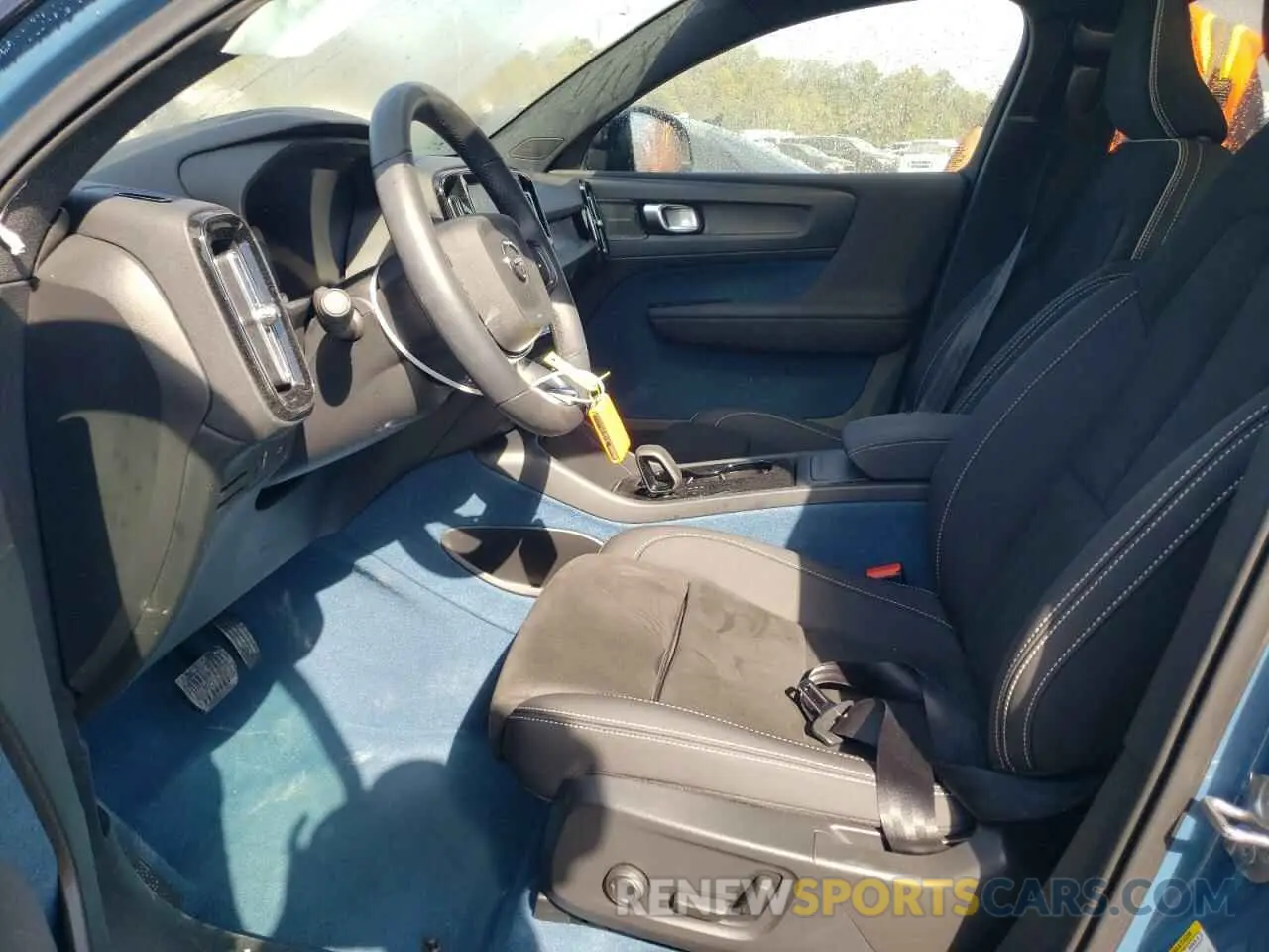 7 fotografías del automóvil dañado YV4ED3GB9N2004012 VOLVO C40 P8 REC 2022