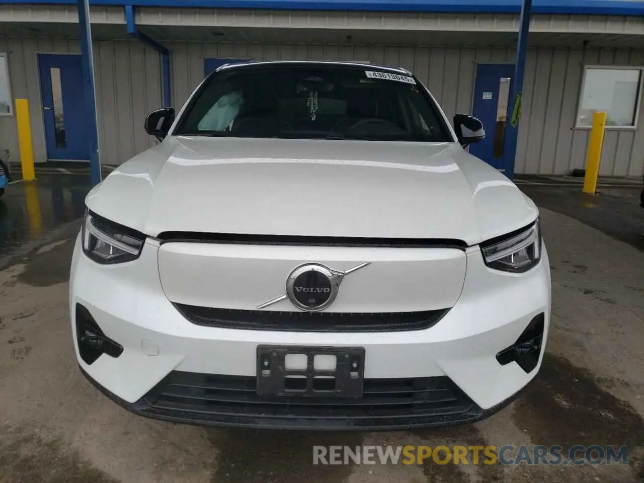 5 fotografías del automóvil dañado YV4ED3GL1P2036268 VOLVO C40 RECHAR 2023