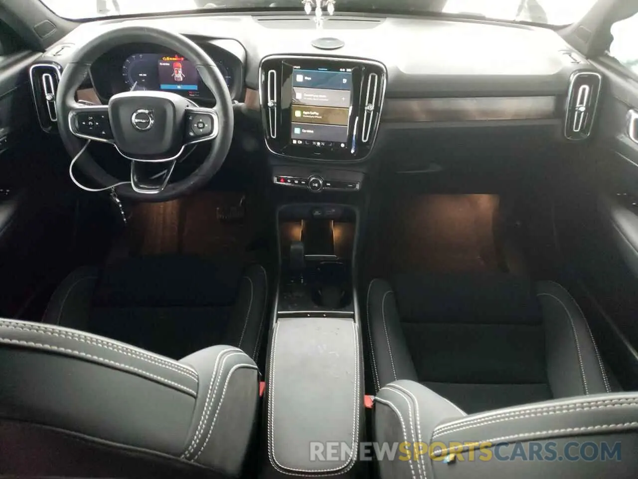 8 fotografías del automóvil dañado YV4ED3GL1P2036268 VOLVO C40 RECHAR 2023