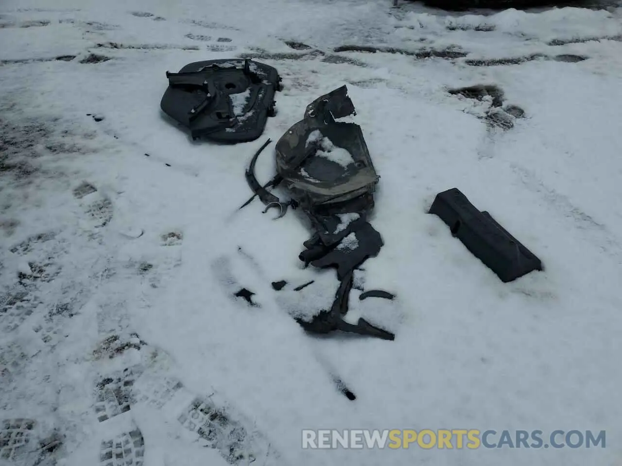12 fotografías del automóvil dañado YV4ED3GL8P2056789 VOLVO C40 RECHAR 2023