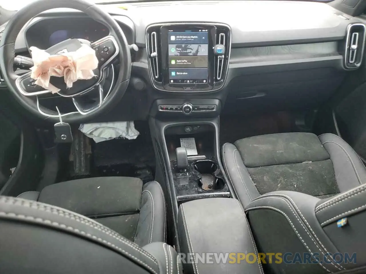 8 fotografías del automóvil dañado YV4ED3GL8P2056789 VOLVO C40 RECHAR 2023