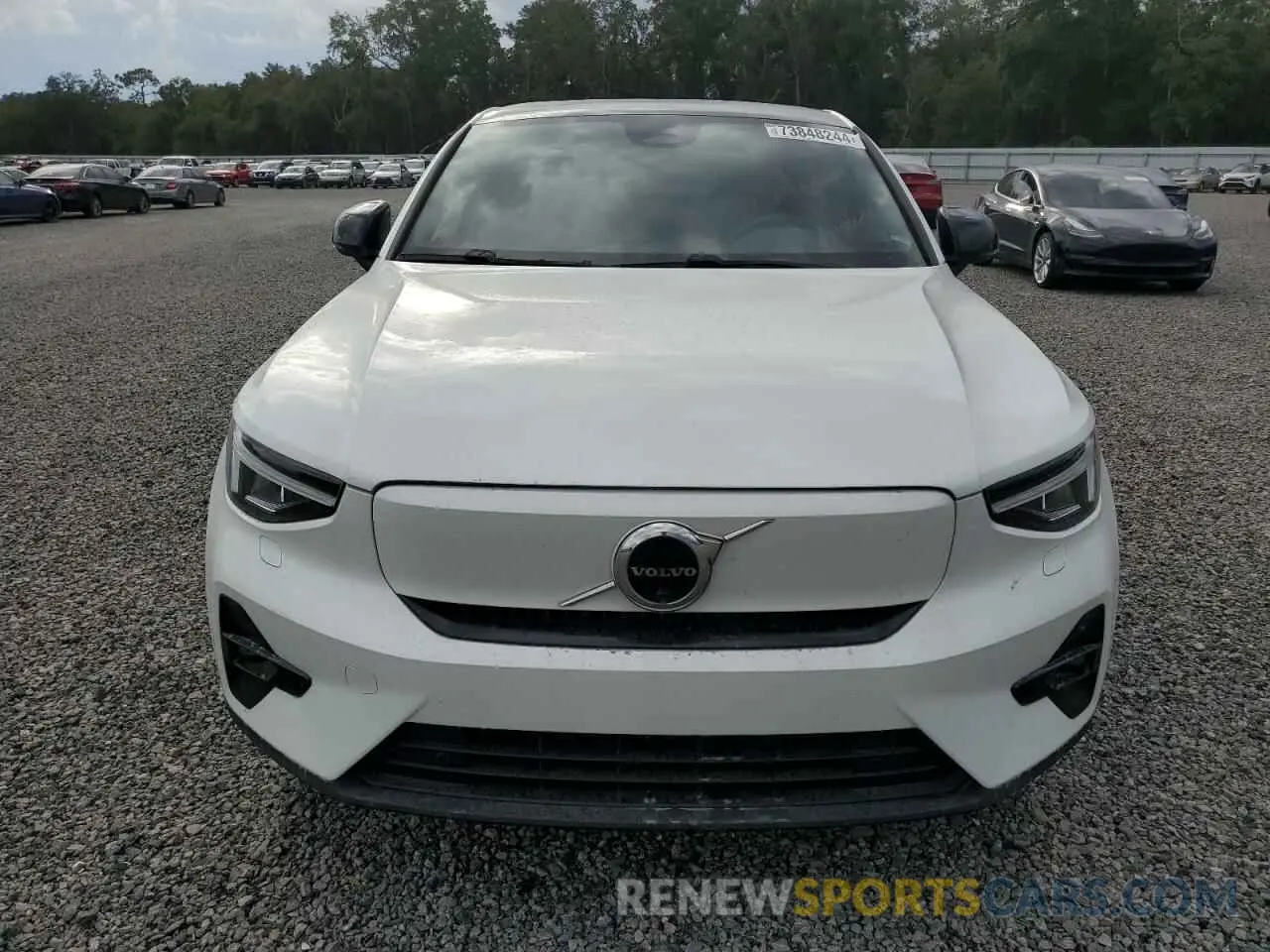 5 fotografías del automóvil dañado YV4ED3GL9P2063914 VOLVO C40 RECHAR 2023