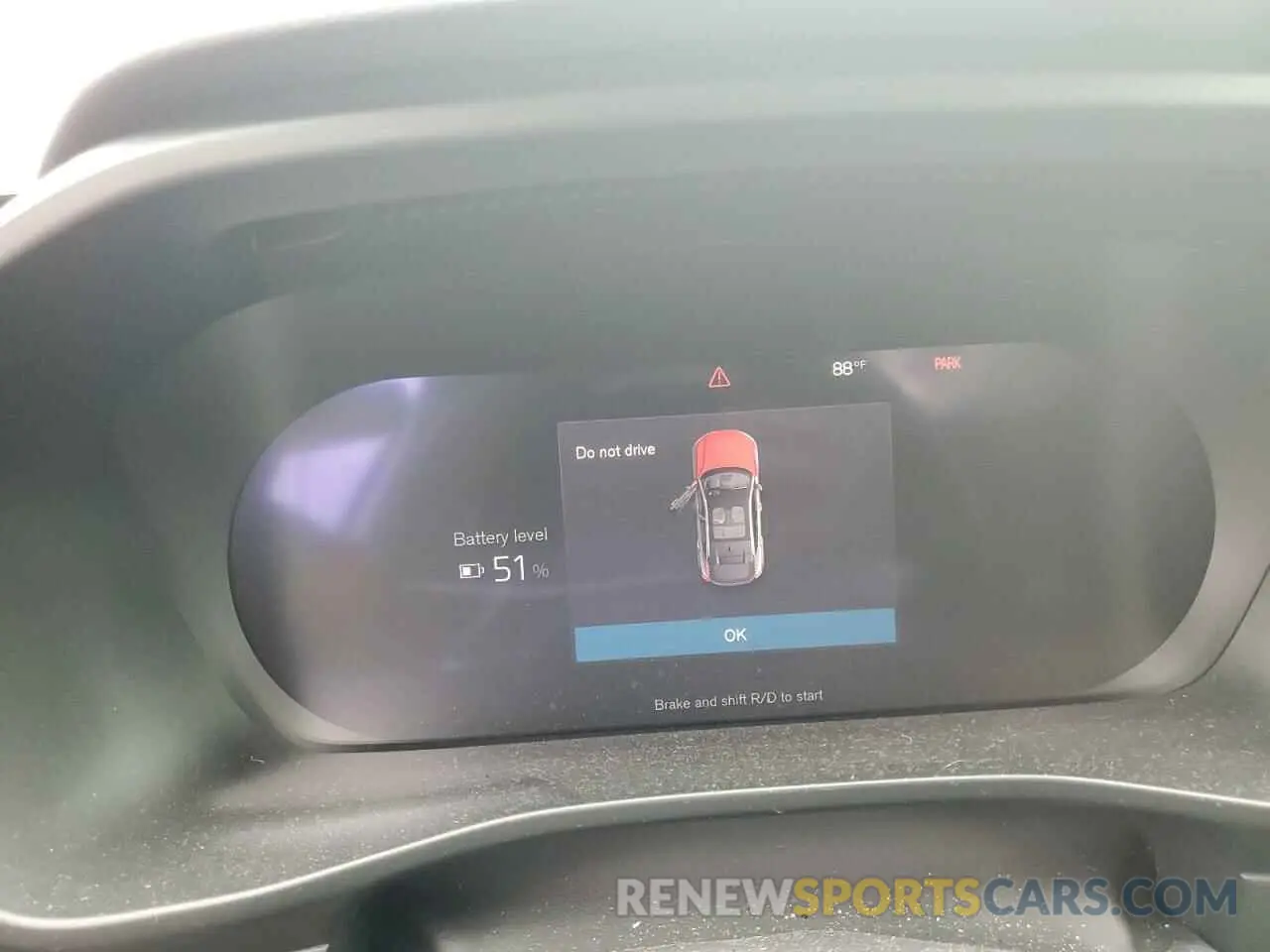 9 fotografías del automóvil dañado YV4ED3GL9P2063914 VOLVO C40 RECHAR 2023