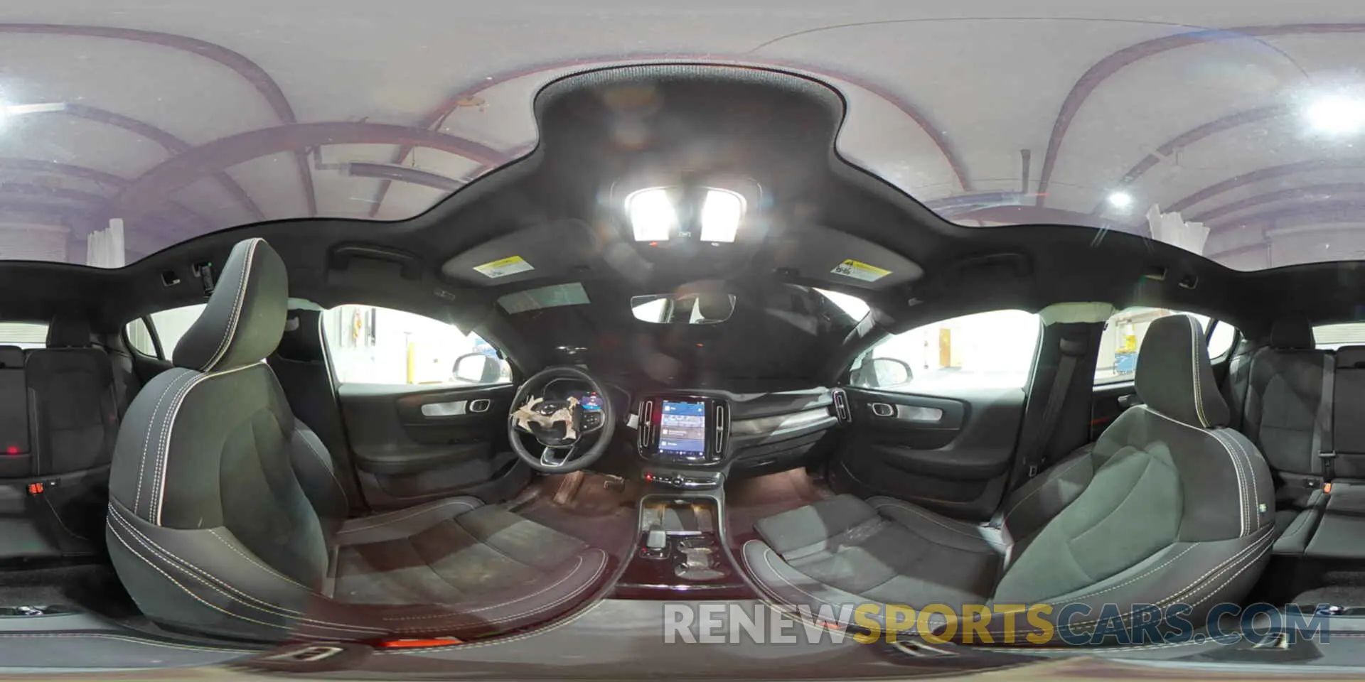 16 fotografías del automóvil dañado YV4ED3GLXP2049195 VOLVO C40 RECHAR 2023