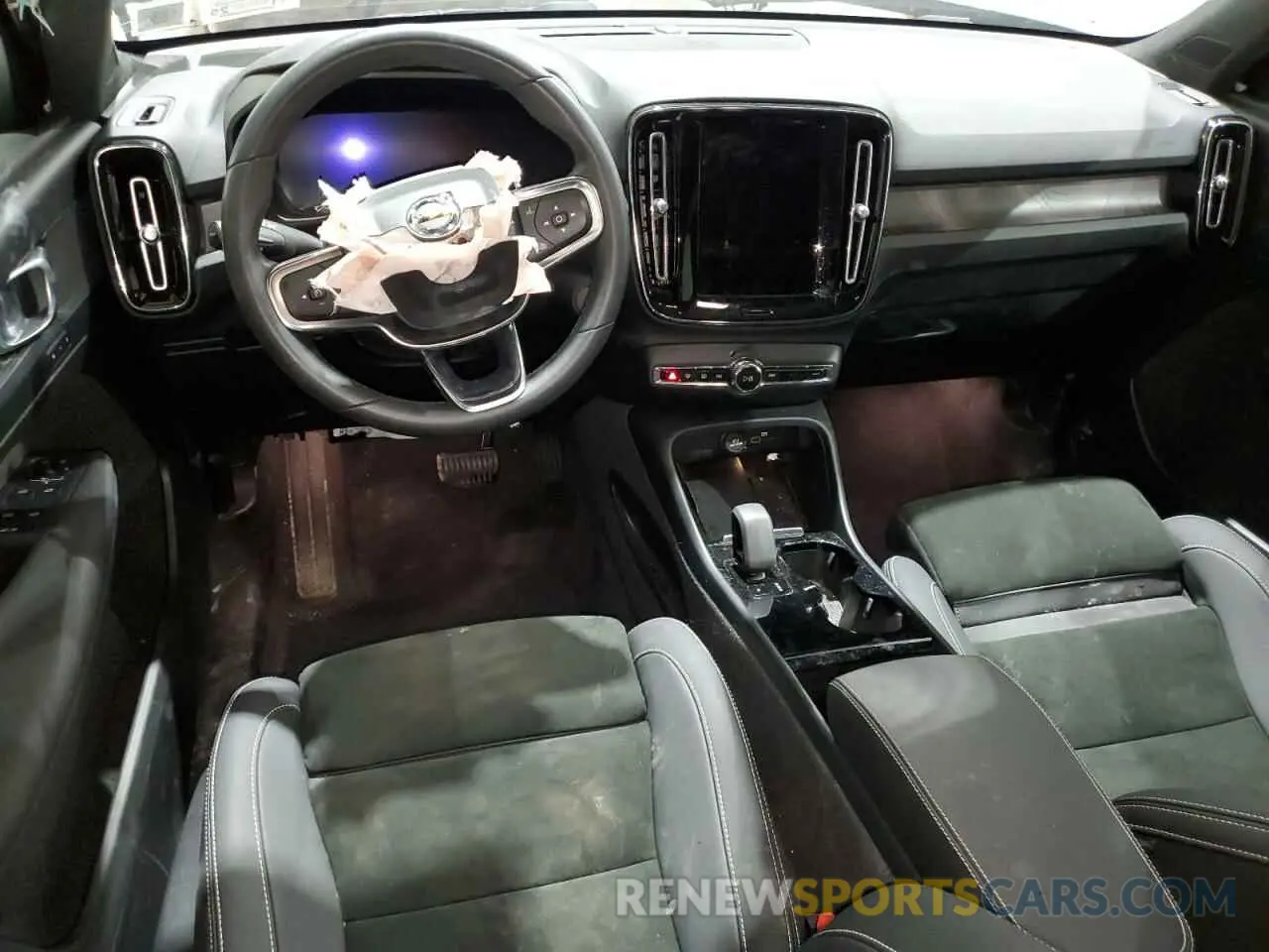 8 fotografías del automóvil dañado YV4ED3GLXP2049195 VOLVO C40 RECHAR 2023