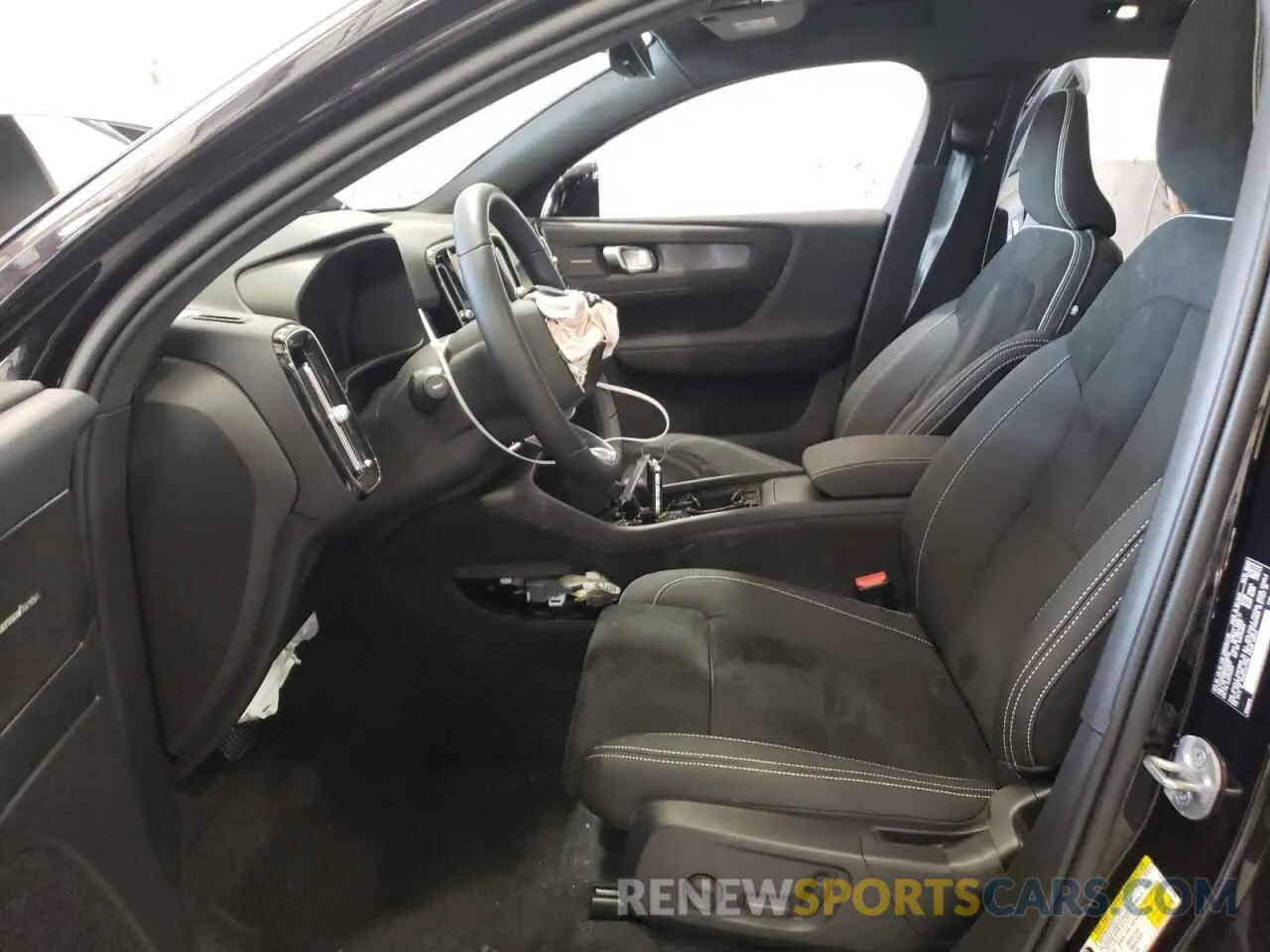 7 fotografías del automóvil dañado YV4ED3GM3P2066784 VOLVO C40 RECHAR 2023
