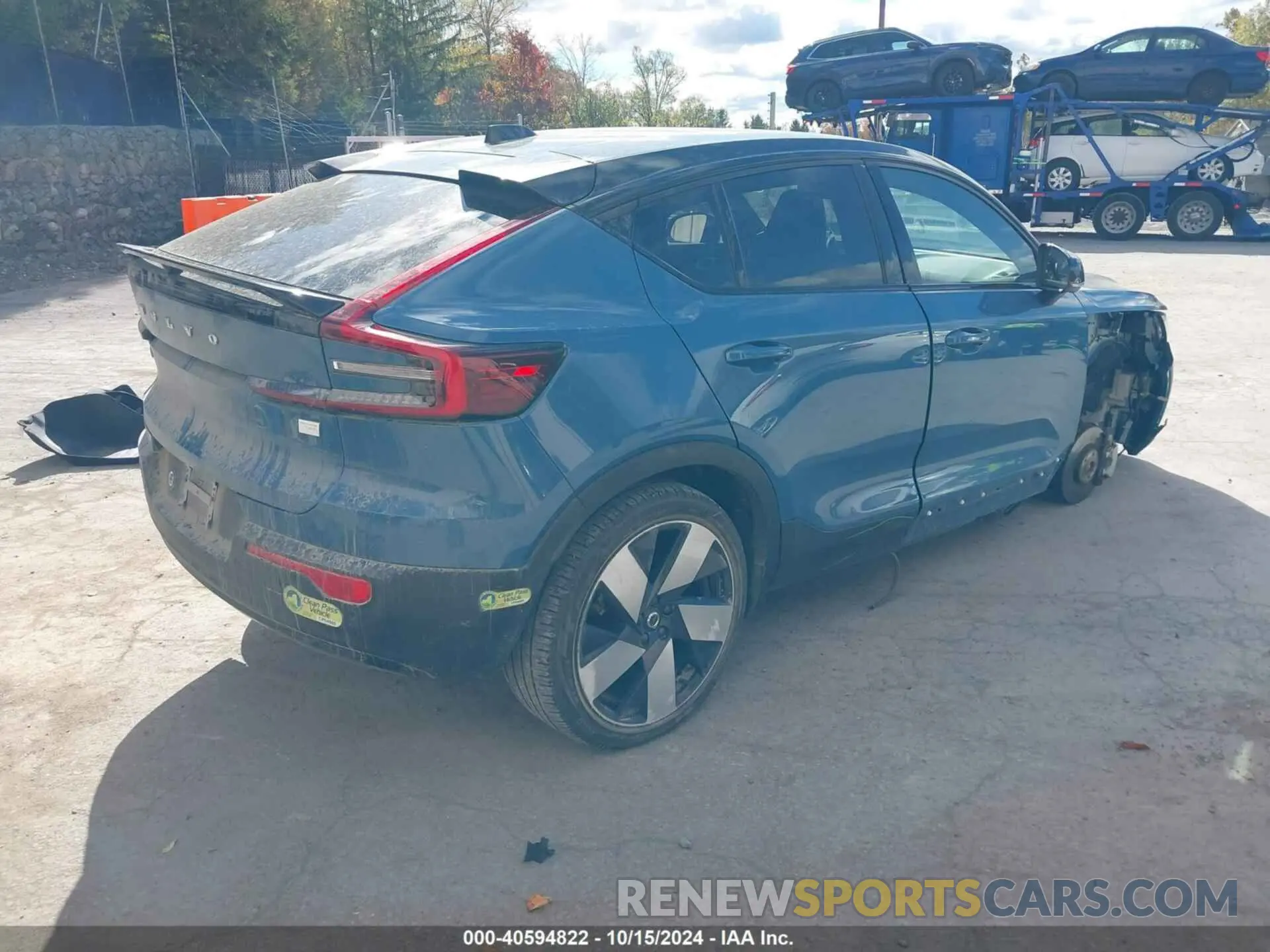 4 fotografías del automóvil dañado YV4ED3GB4N2003298 VOLVO C40 RECHARGE PURE ELECTRIC 2022