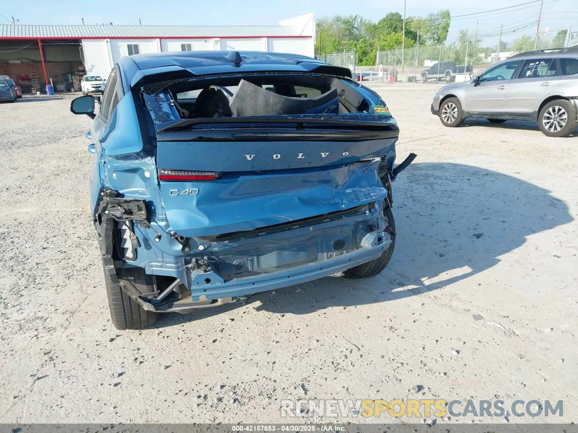 6 fotografías del automóvil dañado YV4ED3GB5N2007439 VOLVO C40 RECHARGE PURE ELECTRIC 2022