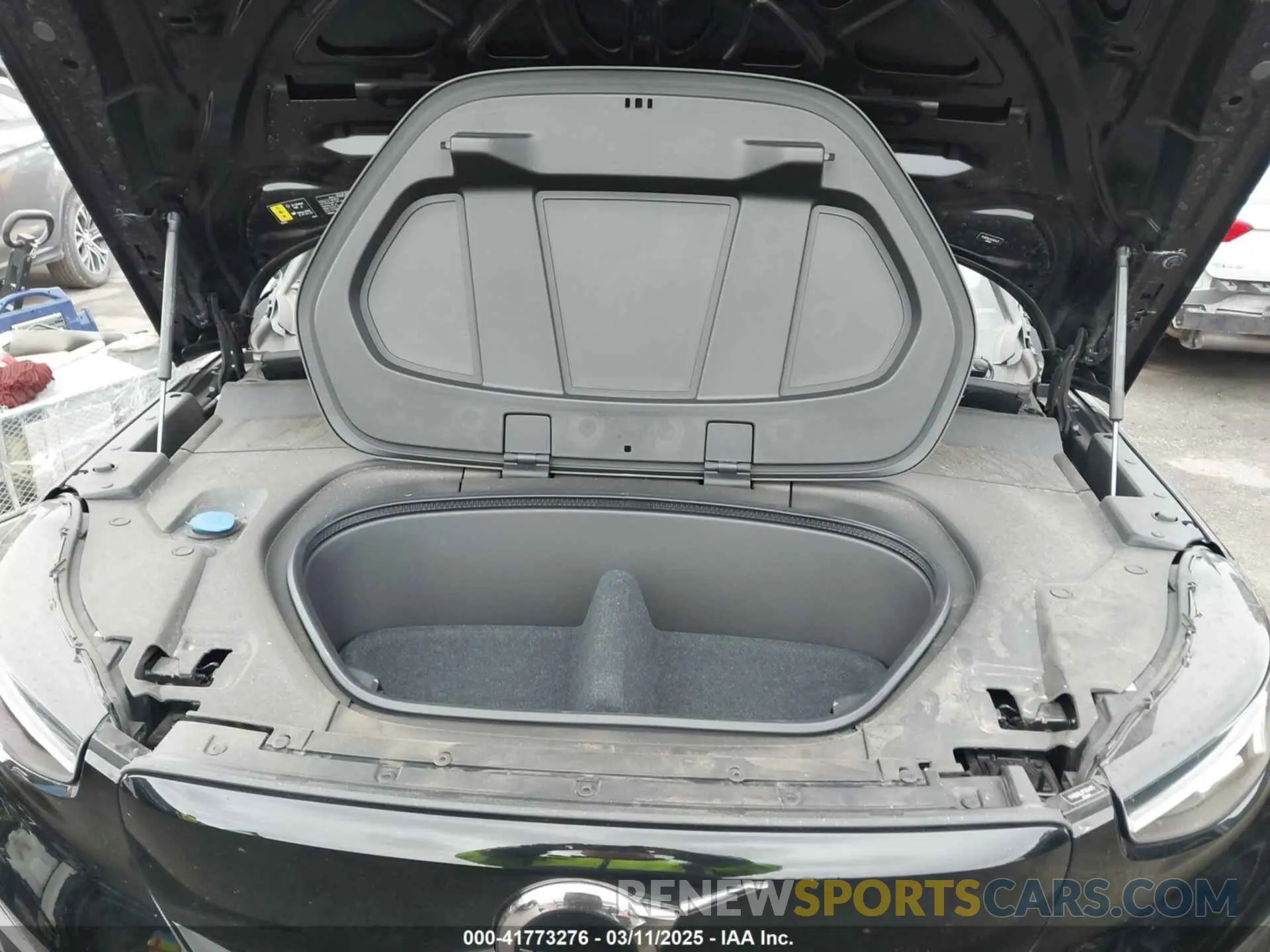 10 fotografías del automóvil dañado YV4ED3GL8P2054475 VOLVO C40 RECHARGE PURE ELECTRIC 2023