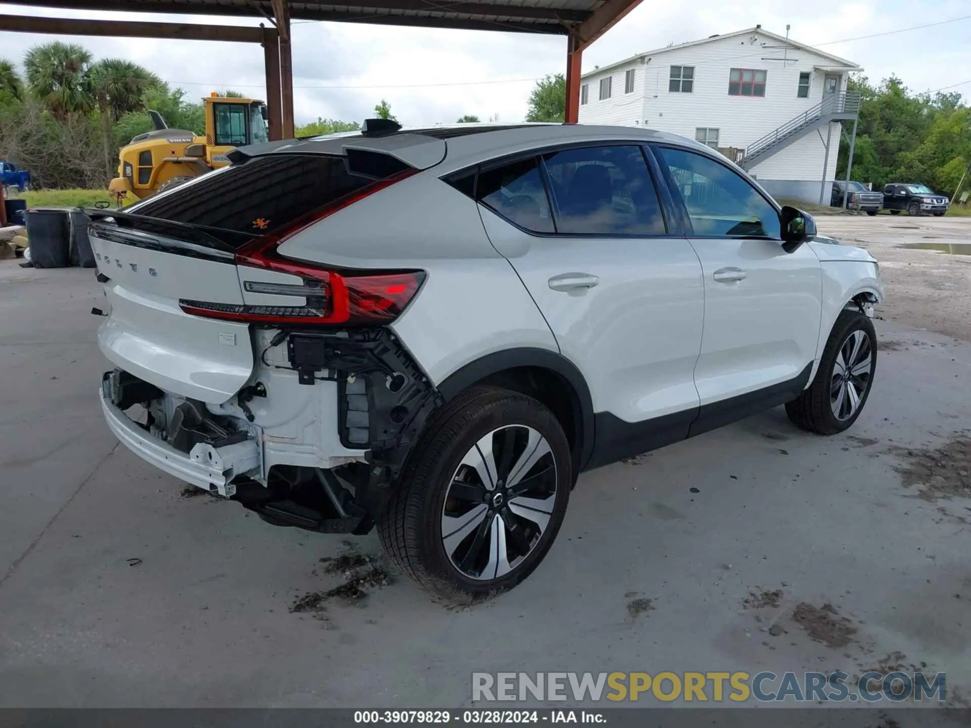 4 fotografías del automóvil dañado YV4ED3GL9P2038043 VOLVO C40 RECHARGE PURE ELECTRIC 2023