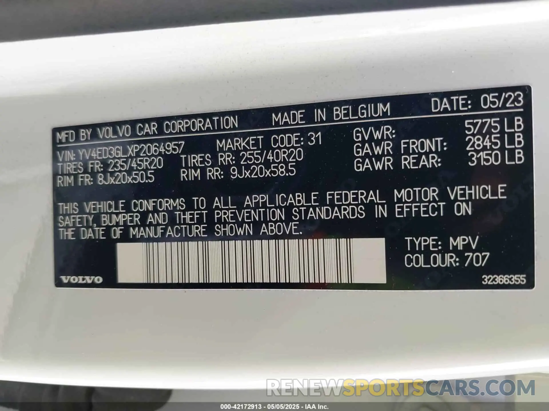 9 fotografías del automóvil dañado YV4ED3GLXP2064957 VOLVO C40 RECHARGE PURE ELECTRIC 2023