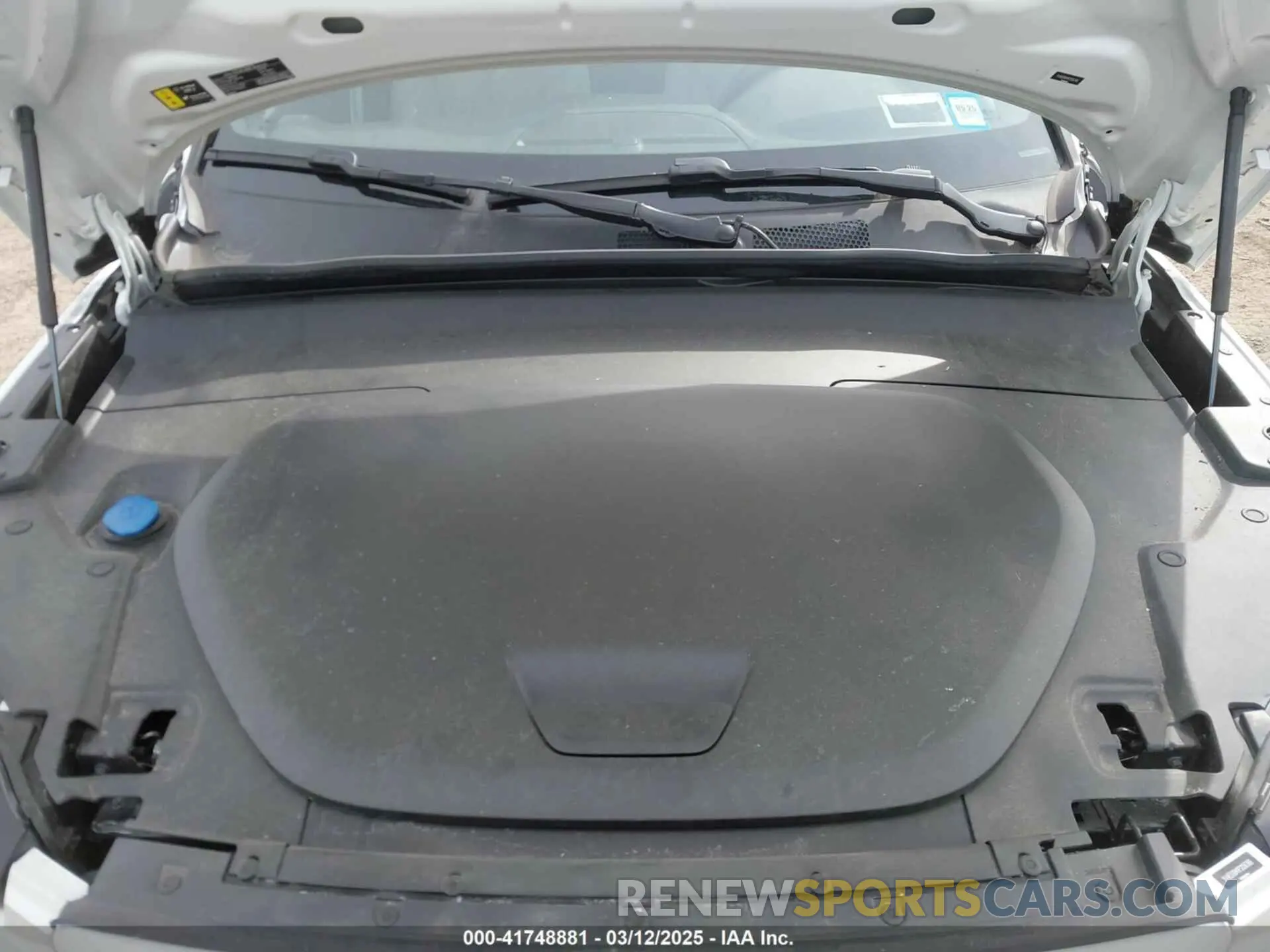 10 fotografías del automóvil dañado YV4ED3GM1P2056366 VOLVO C40 RECHARGE PURE ELECTRIC 2023