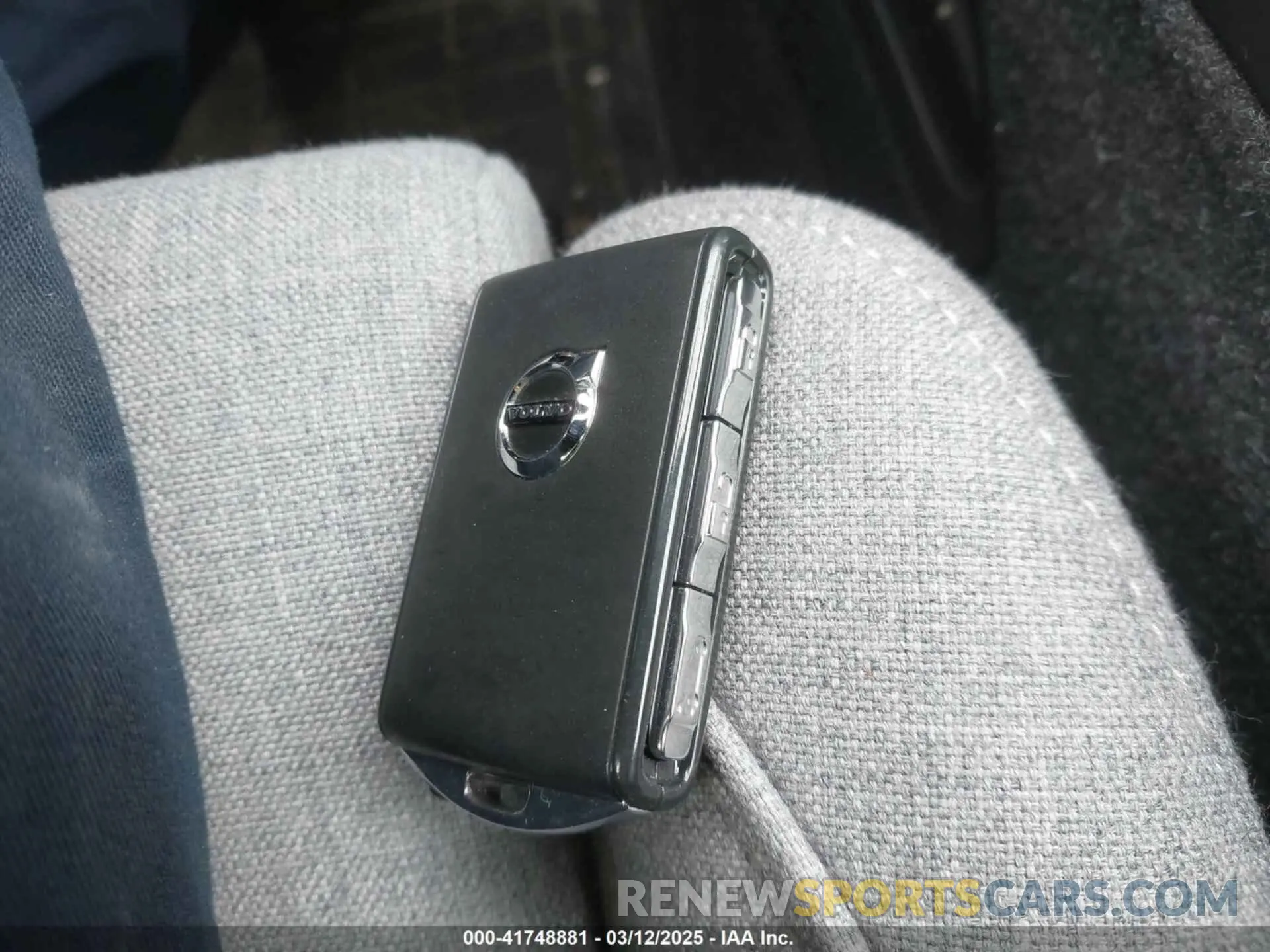 11 fotografías del automóvil dañado YV4ED3GM1P2056366 VOLVO C40 RECHARGE PURE ELECTRIC 2023