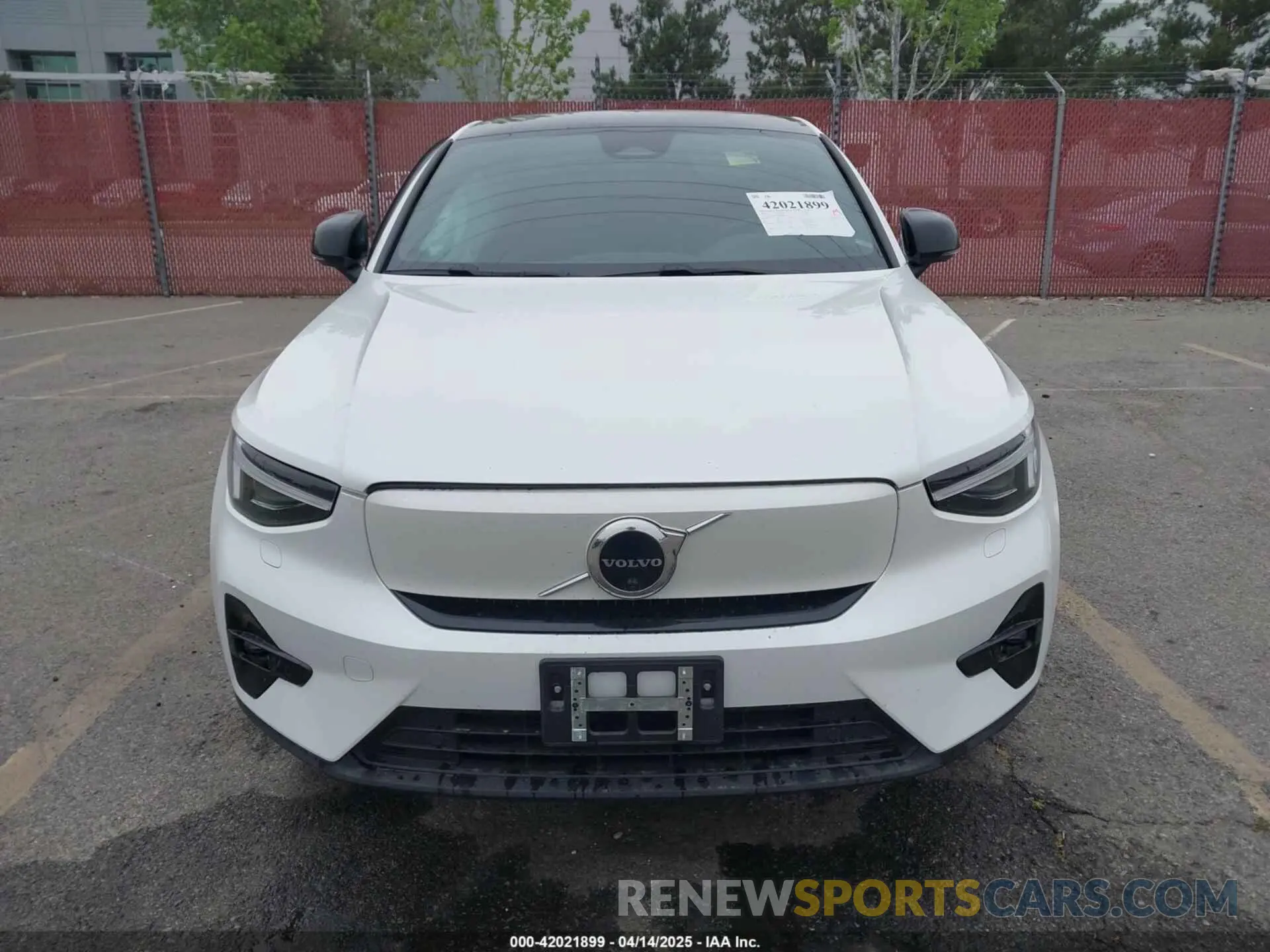 12 fotografías del automóvil dañado YV4ED3GM5P2036704 VOLVO C40 RECHARGE PURE ELECTRIC 2023