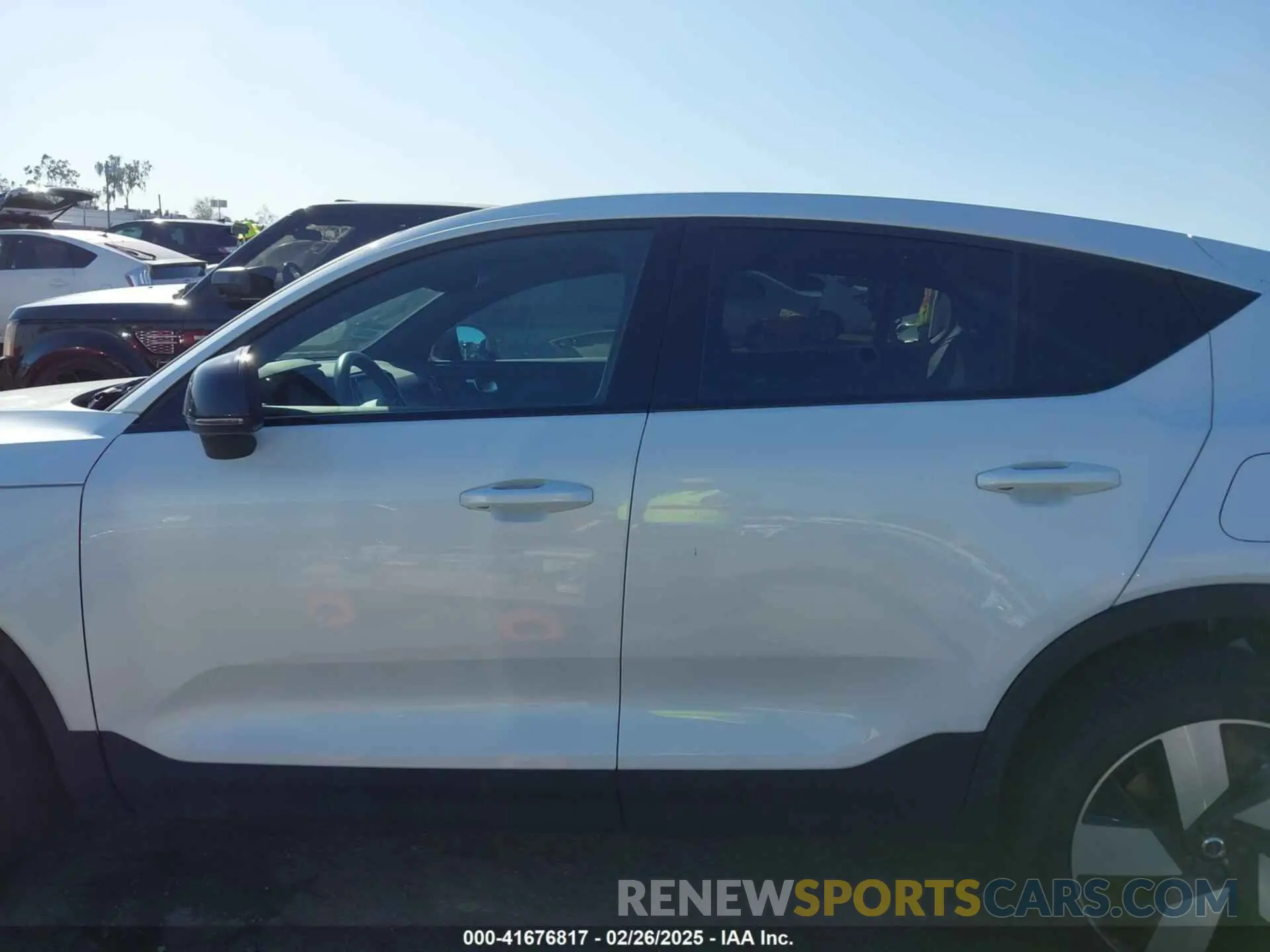 15 fotografías del automóvil dañado YV4ED3GM9P2031408 VOLVO C40 RECHARGE PURE ELECTRIC 2023