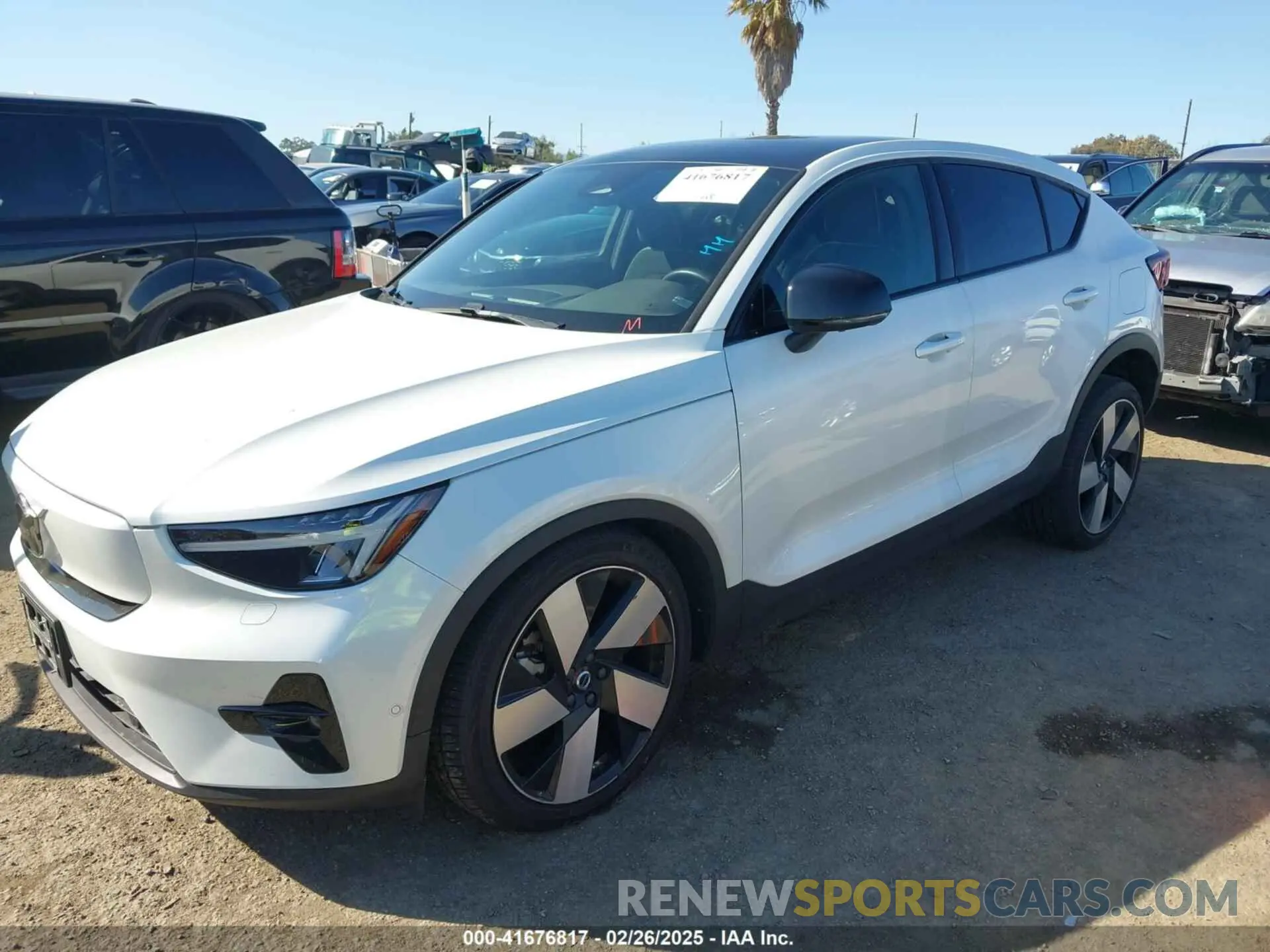 2 fotografías del automóvil dañado YV4ED3GM9P2031408 VOLVO C40 RECHARGE PURE ELECTRIC 2023