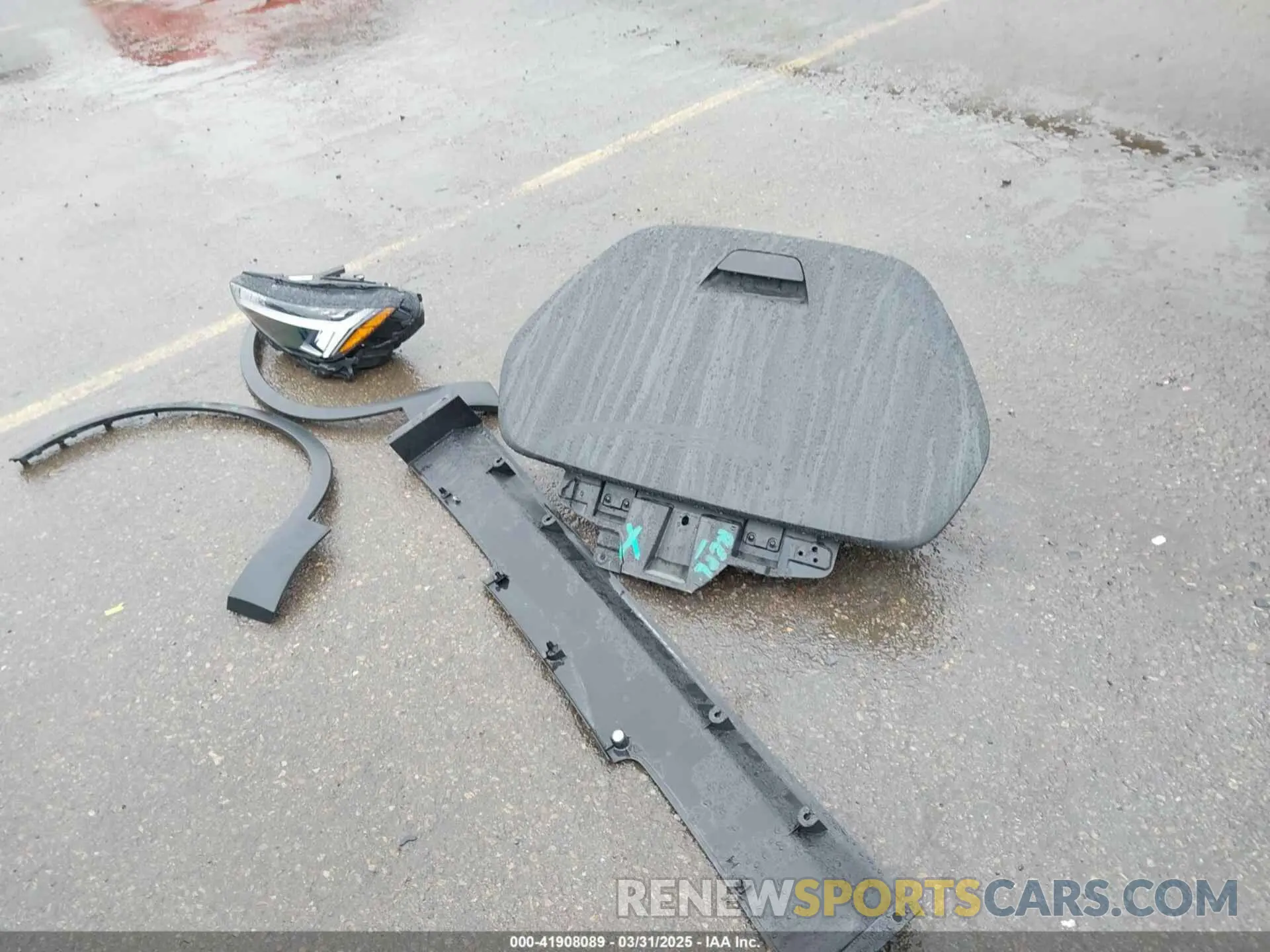 12 fotografías del automóvil dañado YV4ER3GK0R2107021 VOLVO C40 RECHARGE PURE ELECTRIC 2024