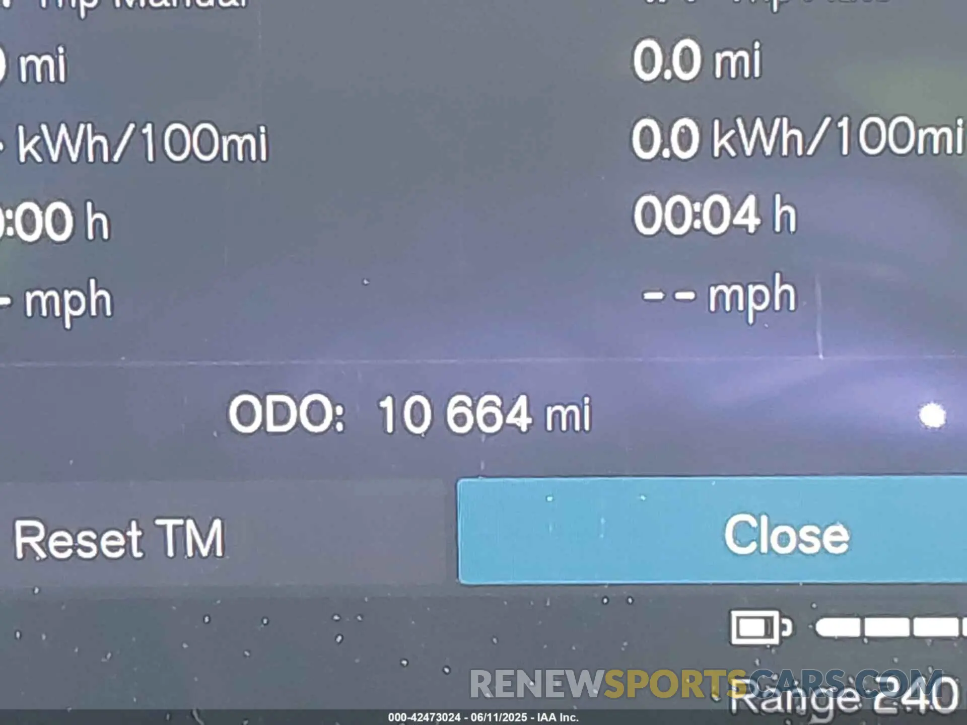 15 fotografías del automóvil dañado YV4ER3GL0R2103611 VOLVO C40 RECHARGE PURE ELECTRIC 2024