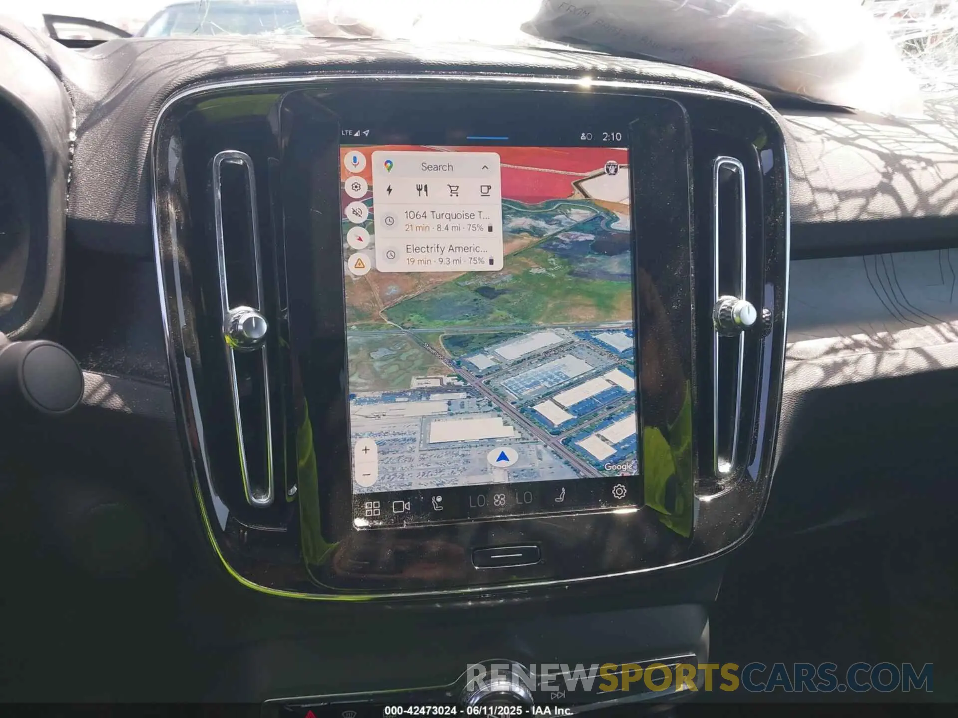 18 fotografías del automóvil dañado YV4ER3GL0R2103611 VOLVO C40 RECHARGE PURE ELECTRIC 2024
