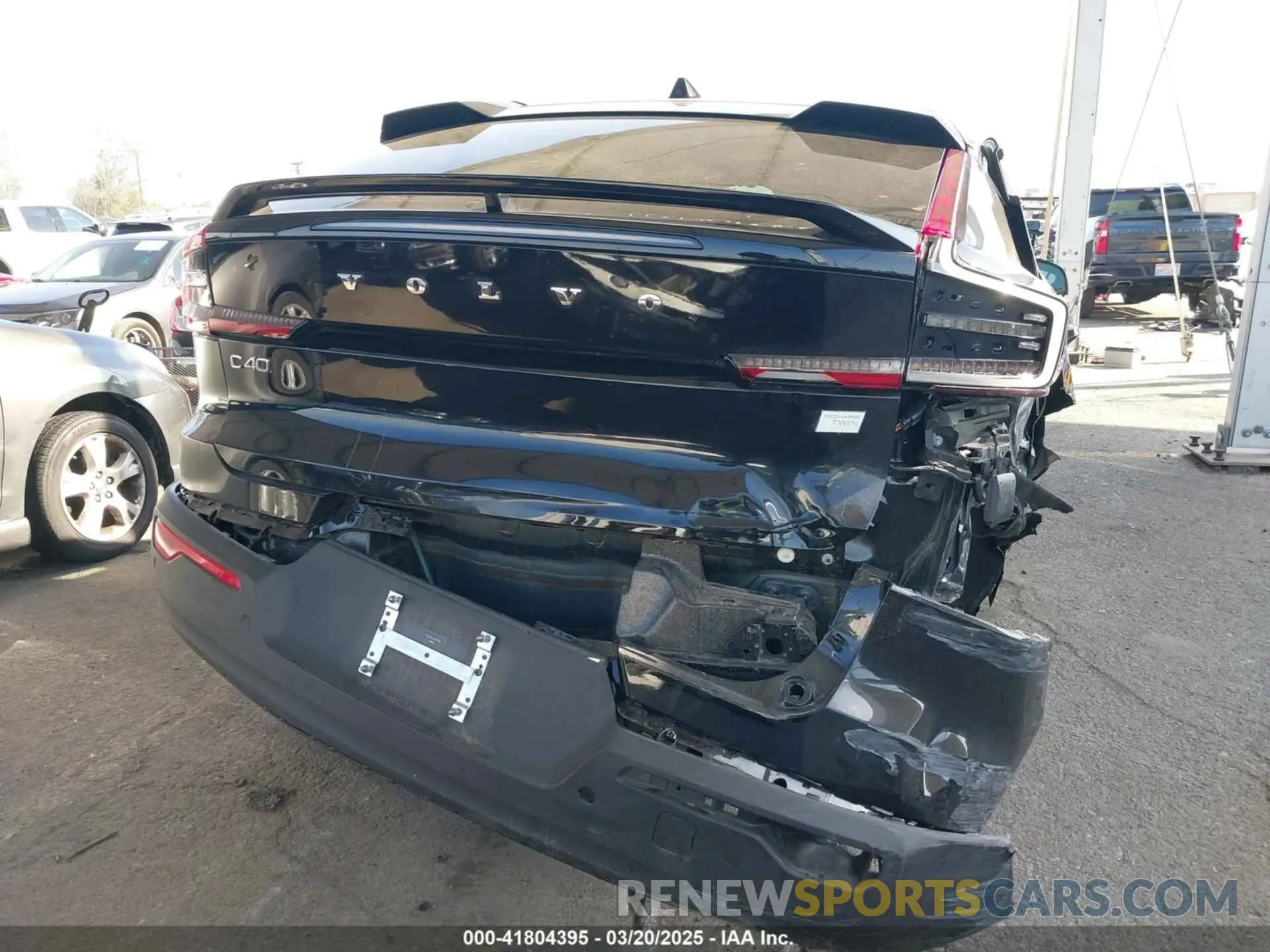 16 fotografías del automóvil dañado YV4ER3GL9R2101789 VOLVO C40 RECHARGE PURE ELECTRIC 2024