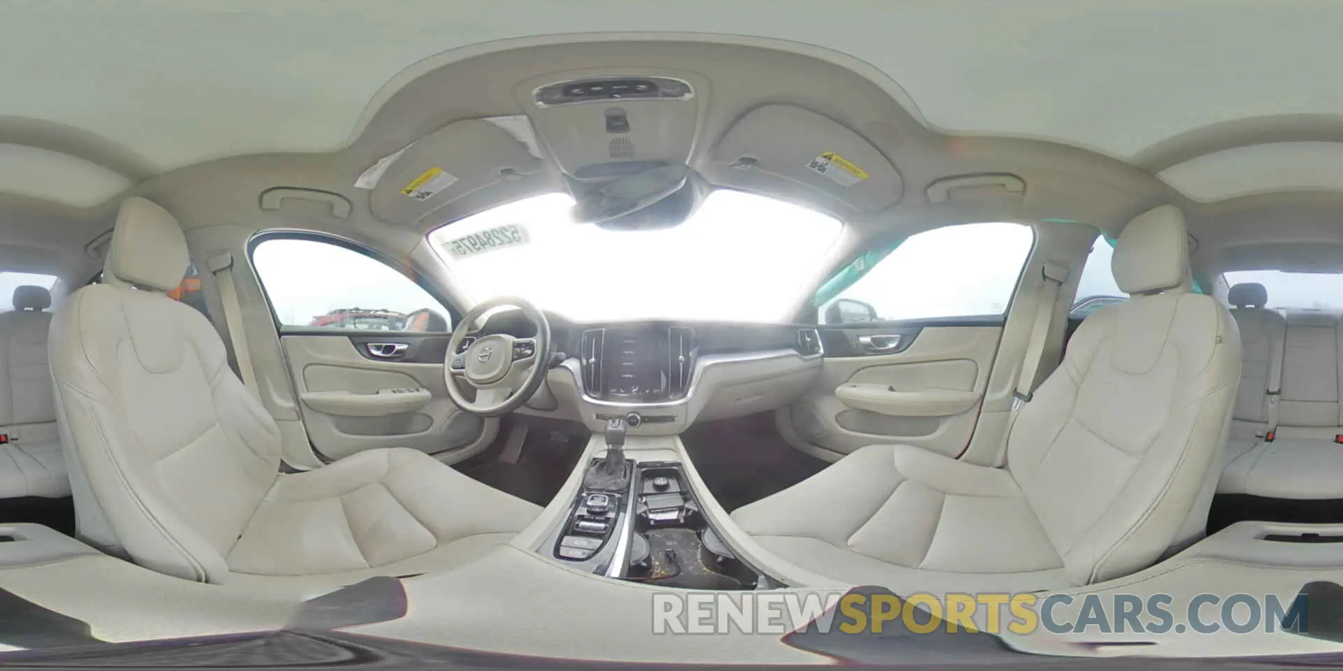 15 fotografías del automóvil dañado 7JR102FK0KG010984 VOLVO S60 2019