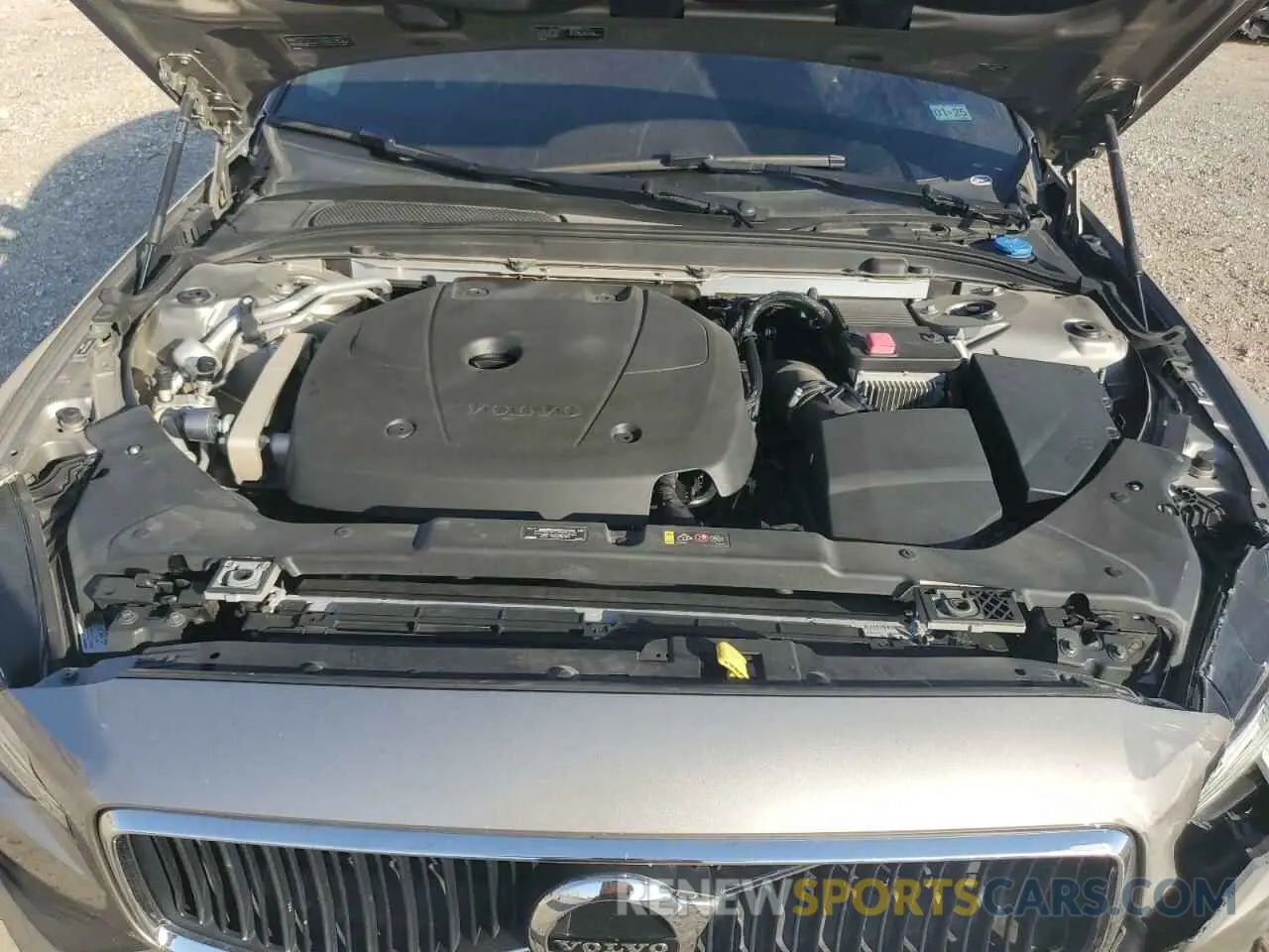 11 fotografías del automóvil dañado 7JR102FK1KG009665 VOLVO S60 2019