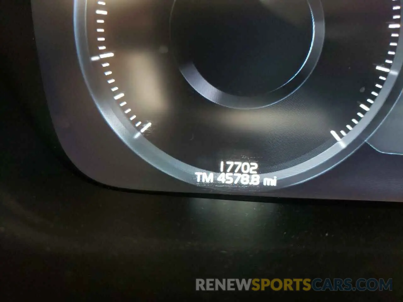 8 fotografías del automóvil dañado 7JR102FK8KG006486 VOLVO S60 2019