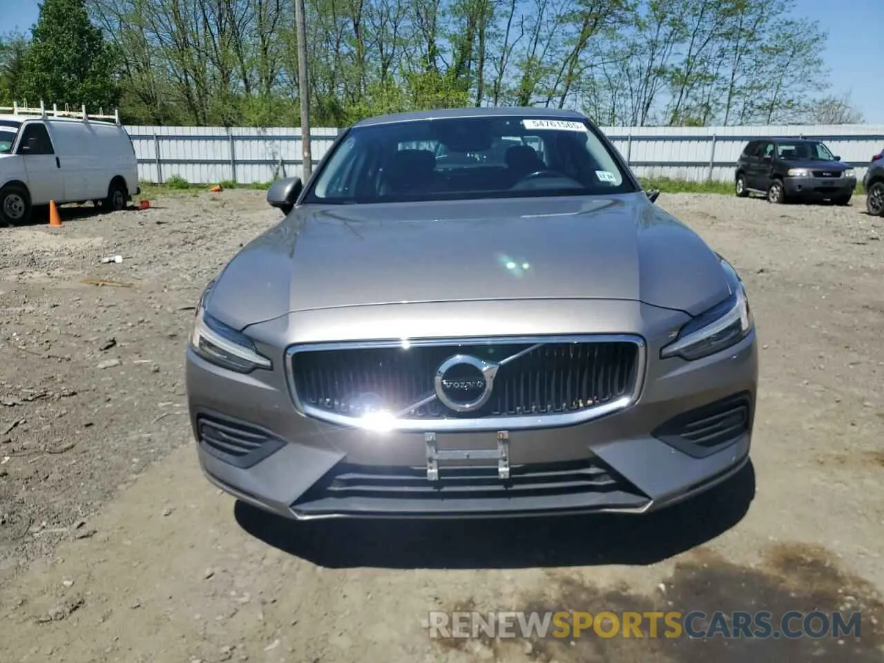 5 fotografías del automóvil dañado 7JRA22TK6KG002919 VOLVO S60 2019