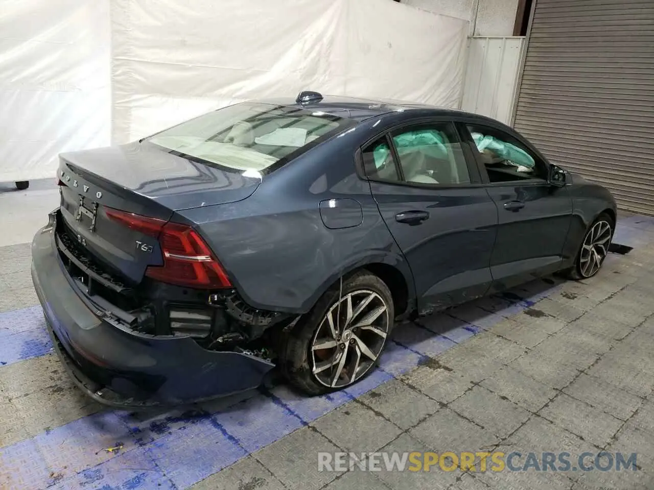 3 fotografías del automóvil dañado 7JRA22TK6KG015668 VOLVO S60 2019