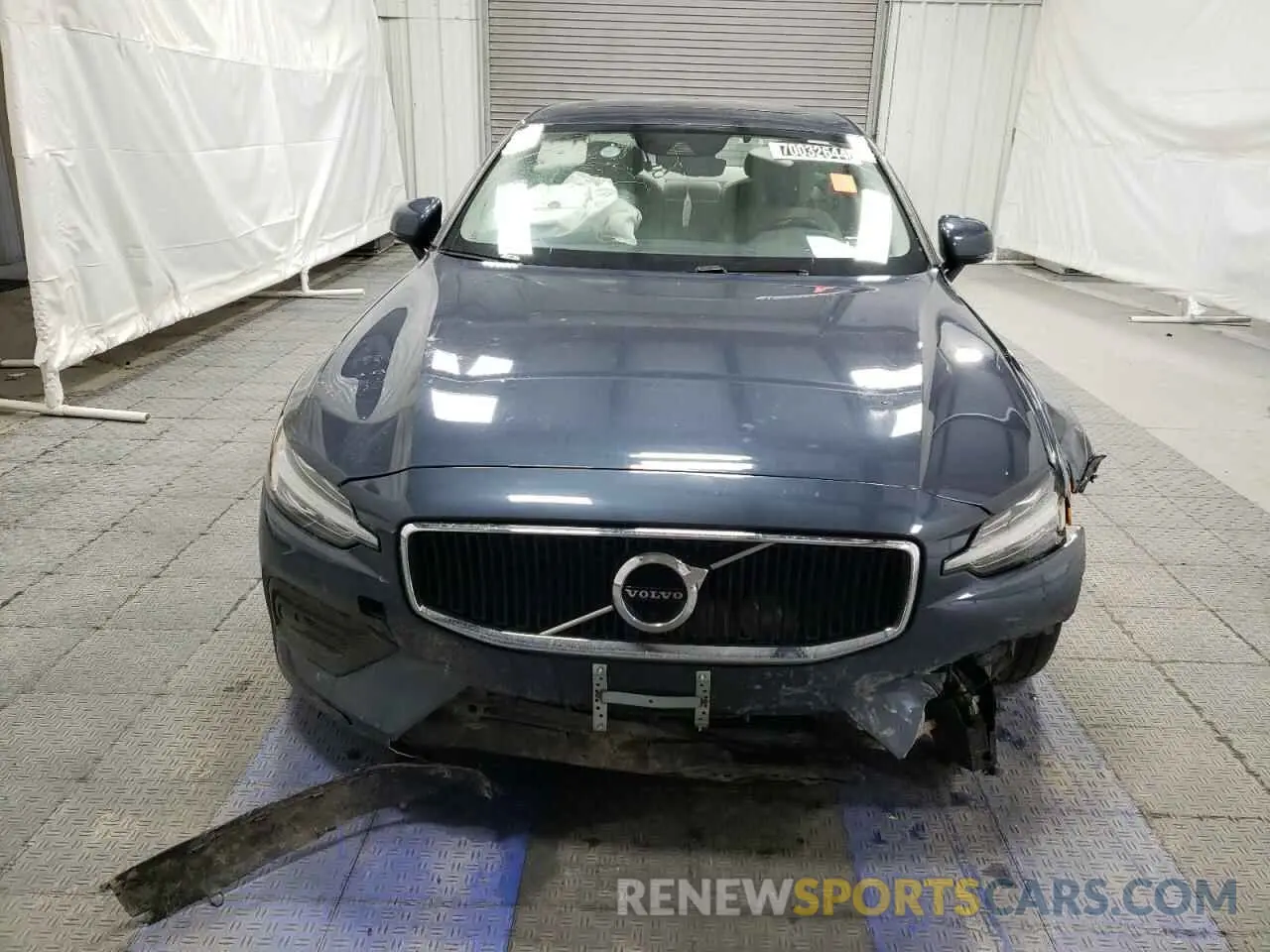 5 fotografías del automóvil dañado 7JRA22TK6KG015668 VOLVO S60 2019