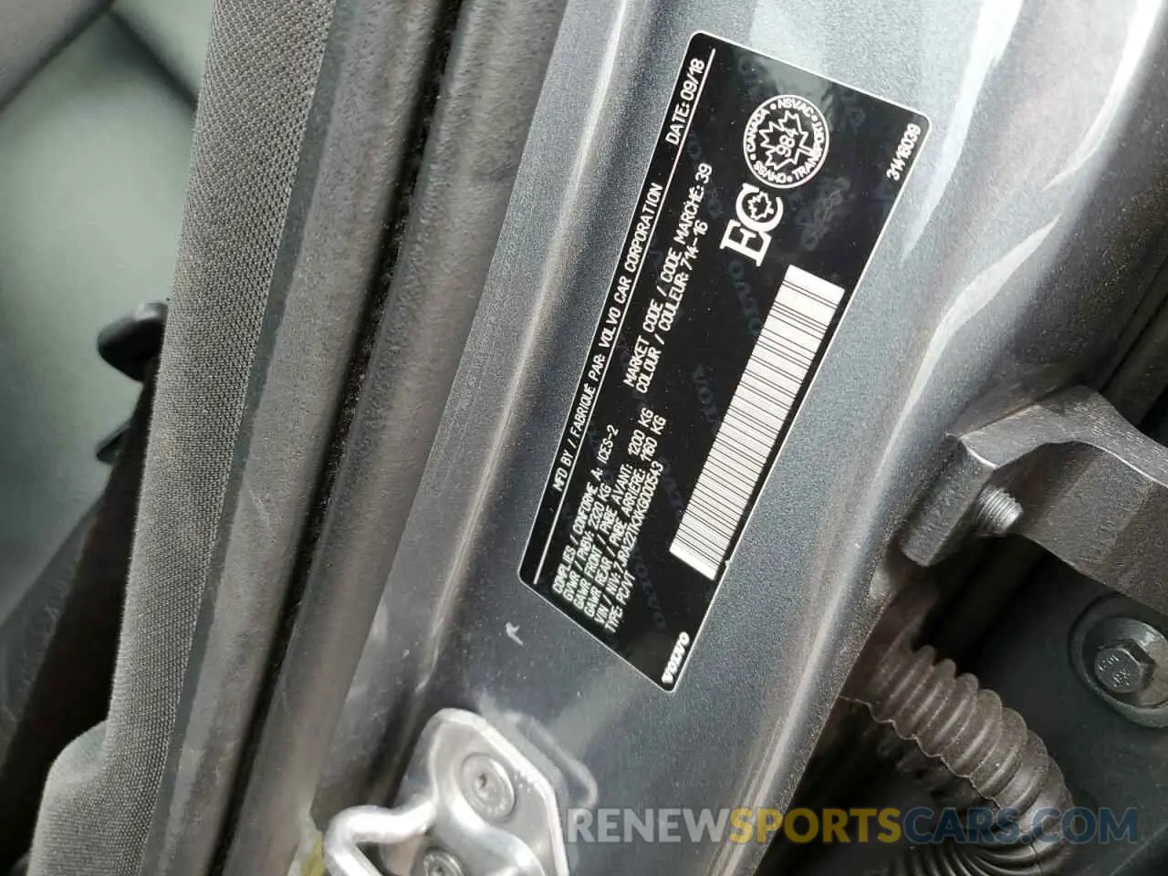 13 fotografías del automóvil dañado 7JRA22TKXKG000543 VOLVO S60 2019