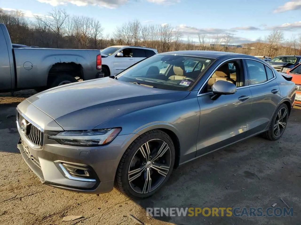 1 fotografías del automóvil dañado 7JRA22TL0KG001810 VOLVO S60 2019