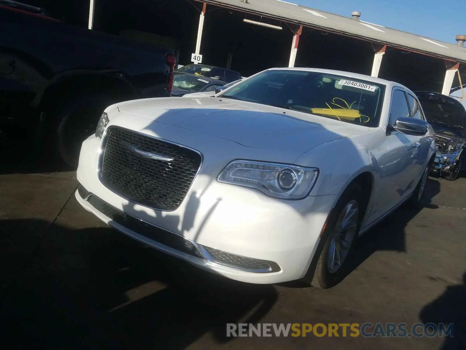 2 fotografías del automóvil dañado 7JRA22TL4KG010476 VOLVO S60 2019