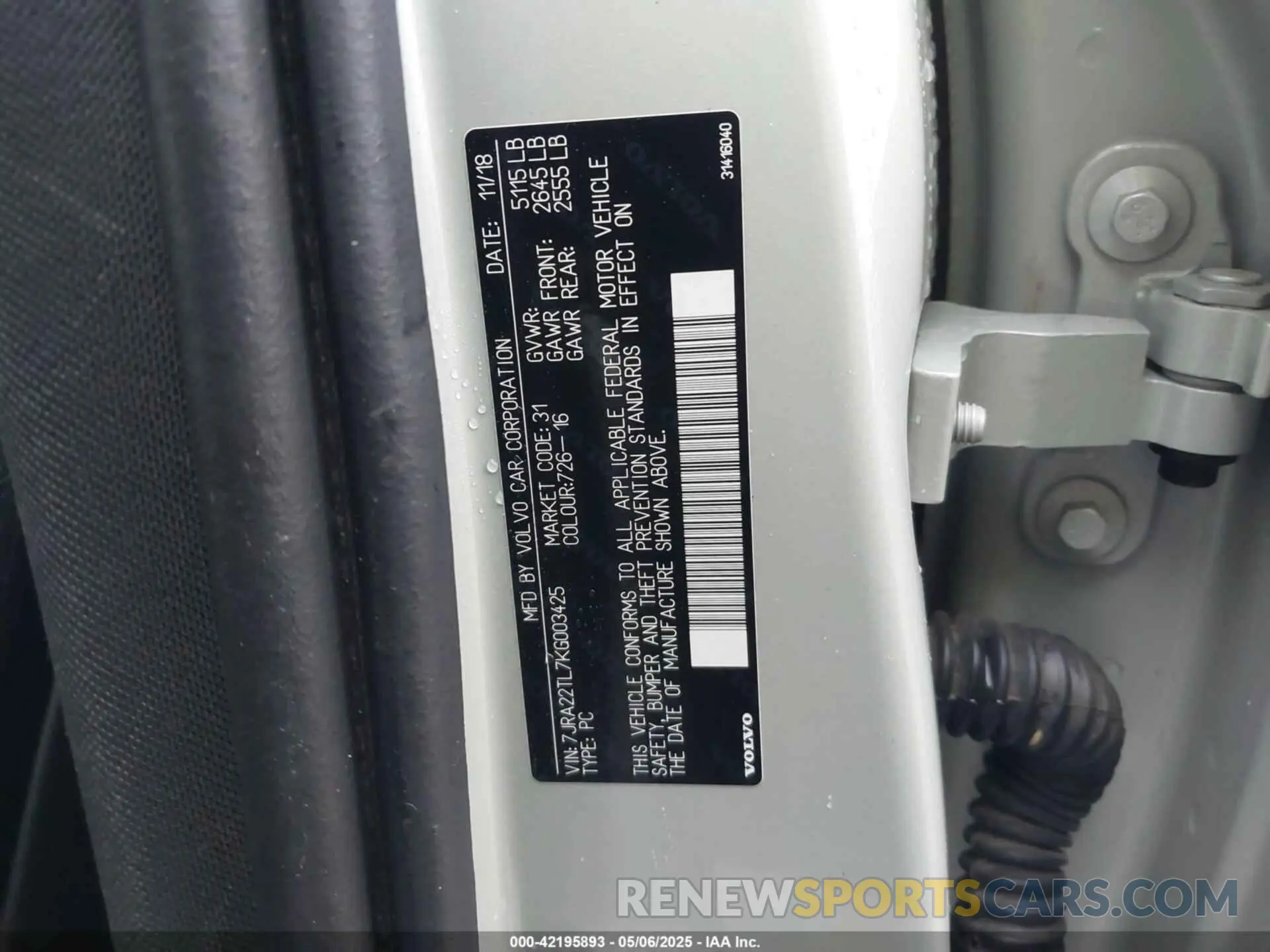 9 fotografías del automóvil dañado 7JRA22TL7KG003425 VOLVO S60 2019