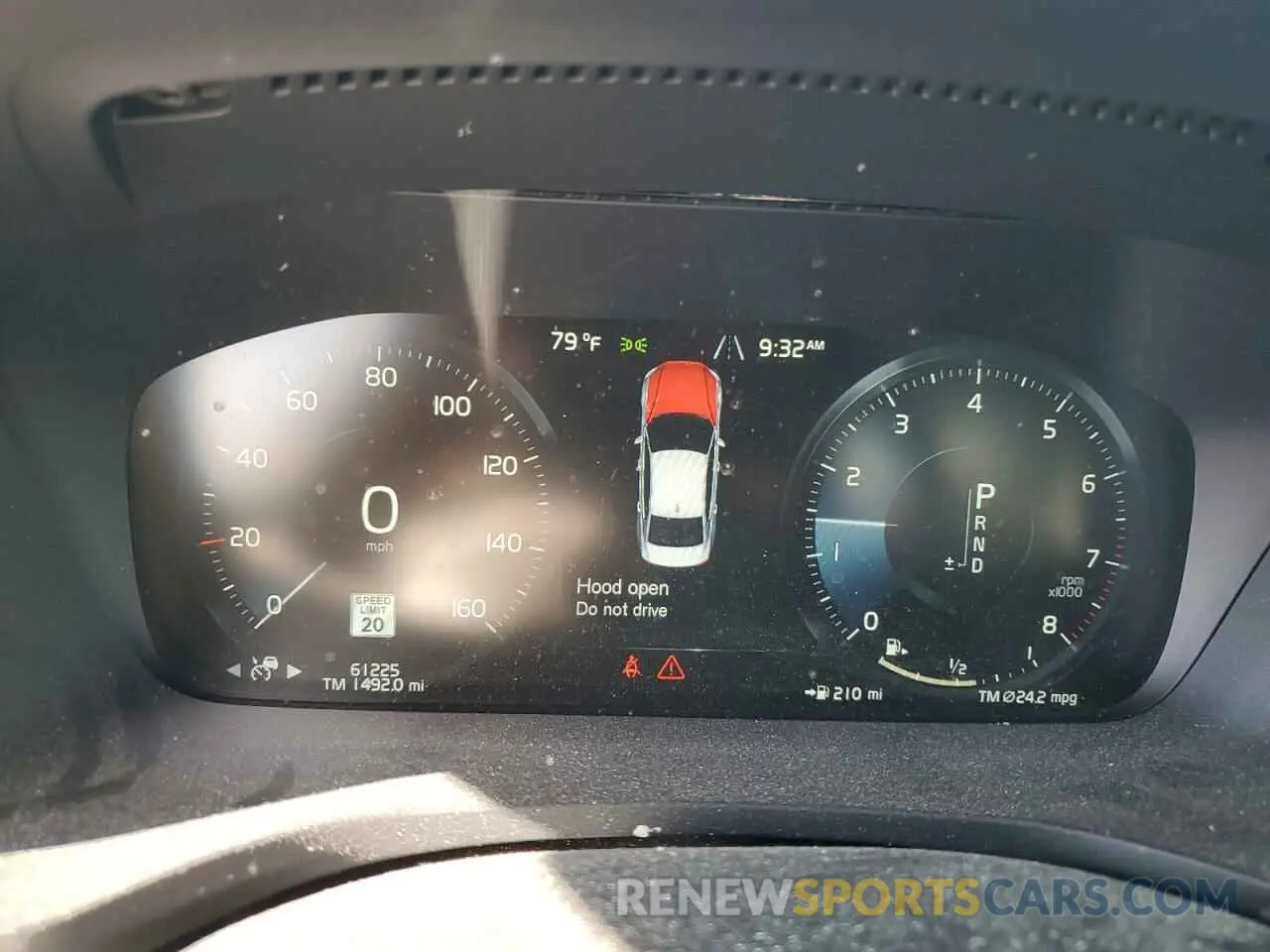 9 fotografías del automóvil dañado 7JRA22TM1KG018429 VOLVO S60 2019