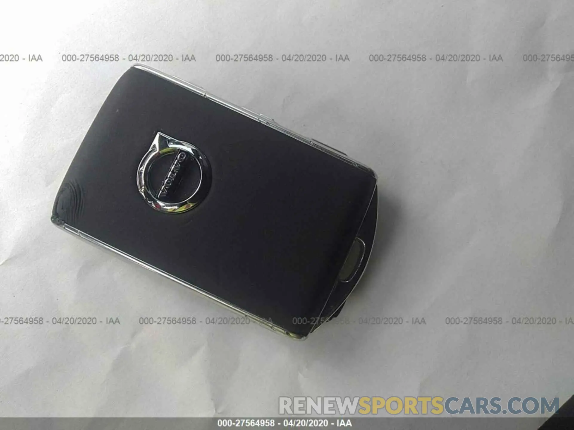 11 fotografías del automóvil dañado 7JRA22TM7KG014787 VOLVO S60 2019