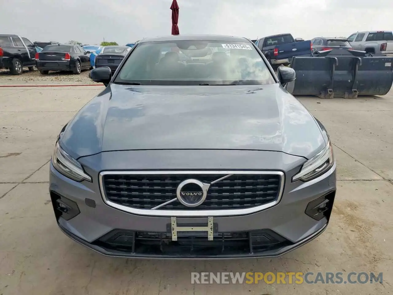 5 fotografías del automóvil dañado 7JRA22TM8KG016502 VOLVO S60 2019