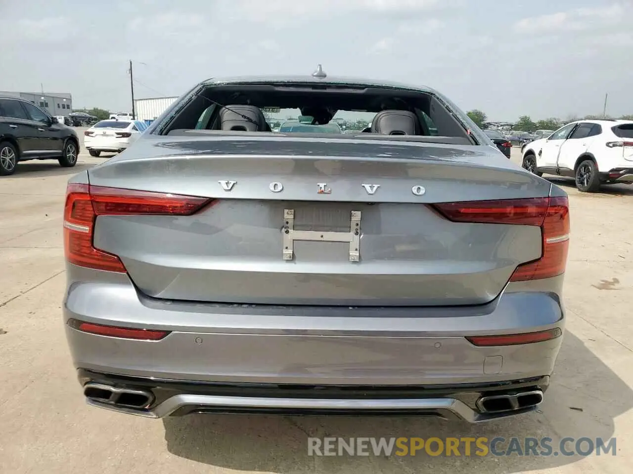 6 fotografías del automóvil dañado 7JRA22TM8KG016502 VOLVO S60 2019