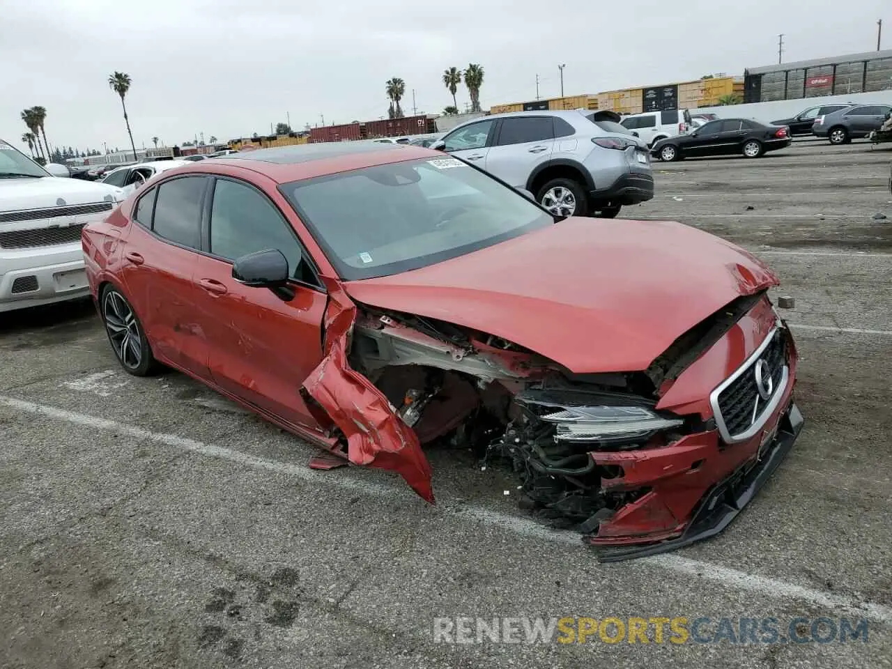 4 fotografías del automóvil dañado 7JRBR0FM9KG017741 VOLVO S60 2019