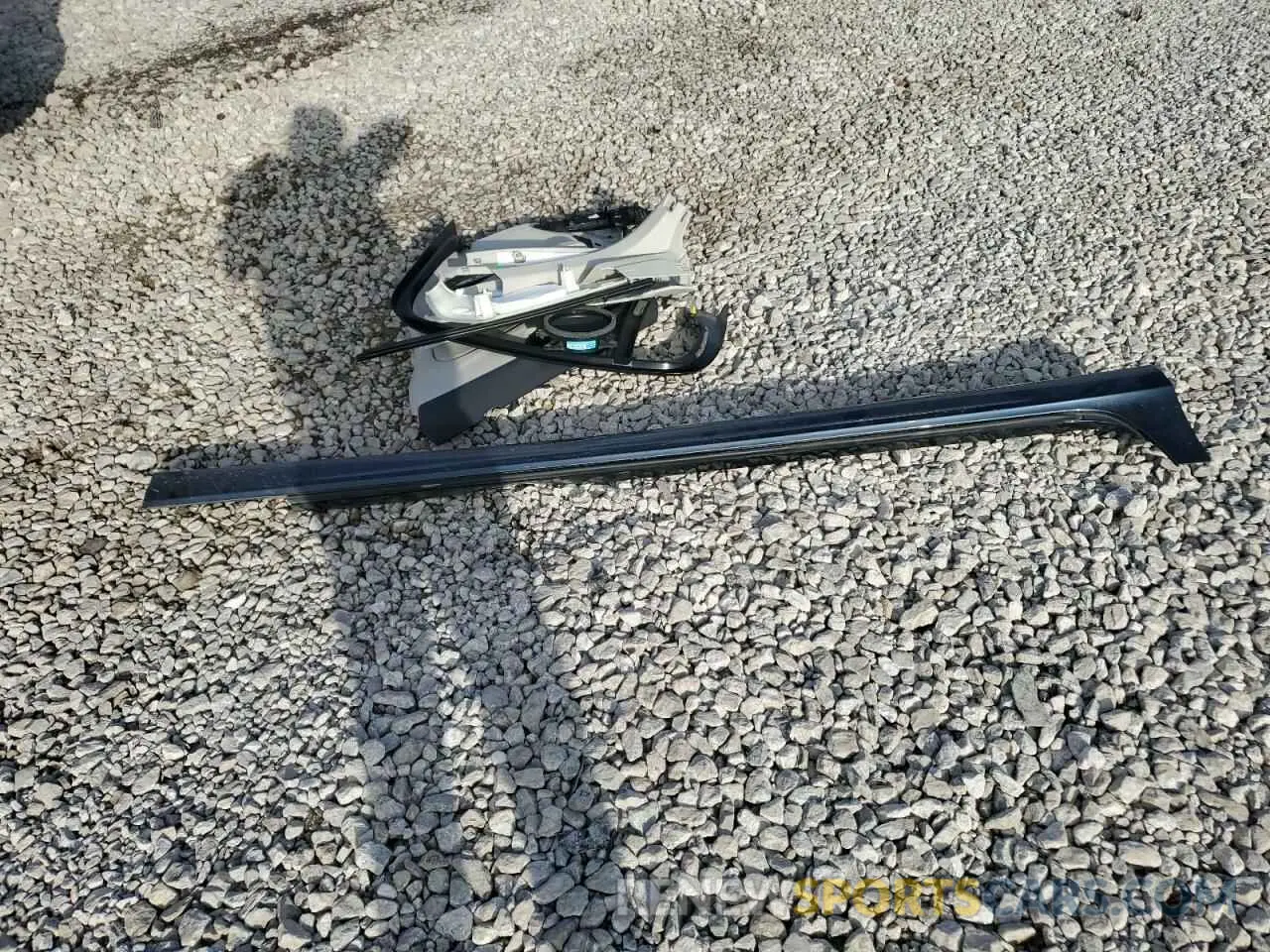 14 fotografías del automóvil dañado 7JR102FK4LG073121 VOLVO S60 2020
