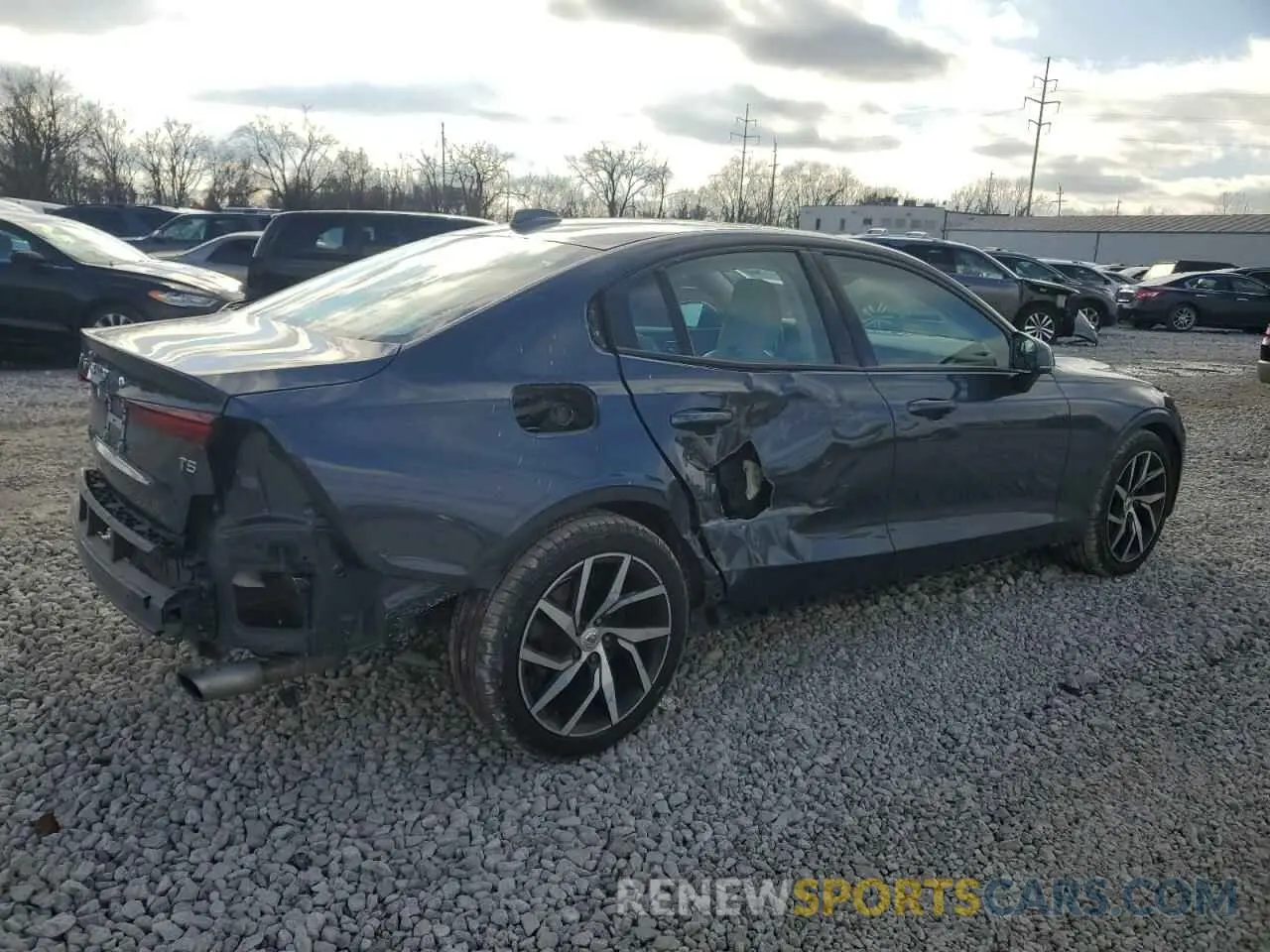 3 fotografías del automóvil dañado 7JR102FK4LG073121 VOLVO S60 2020