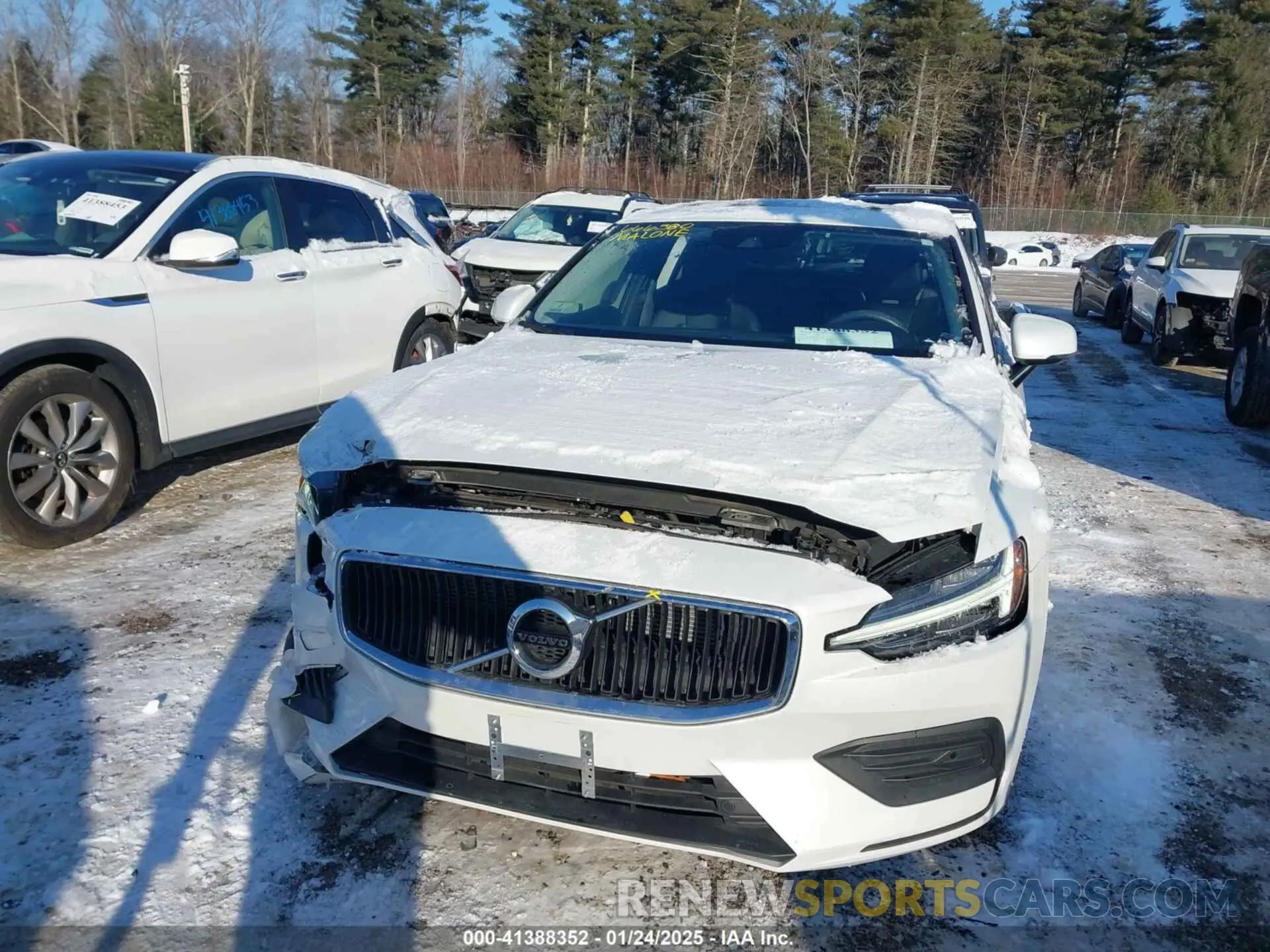 12 fotografías del automóvil dañado 7JR102FK6LG037799 VOLVO S60 2020